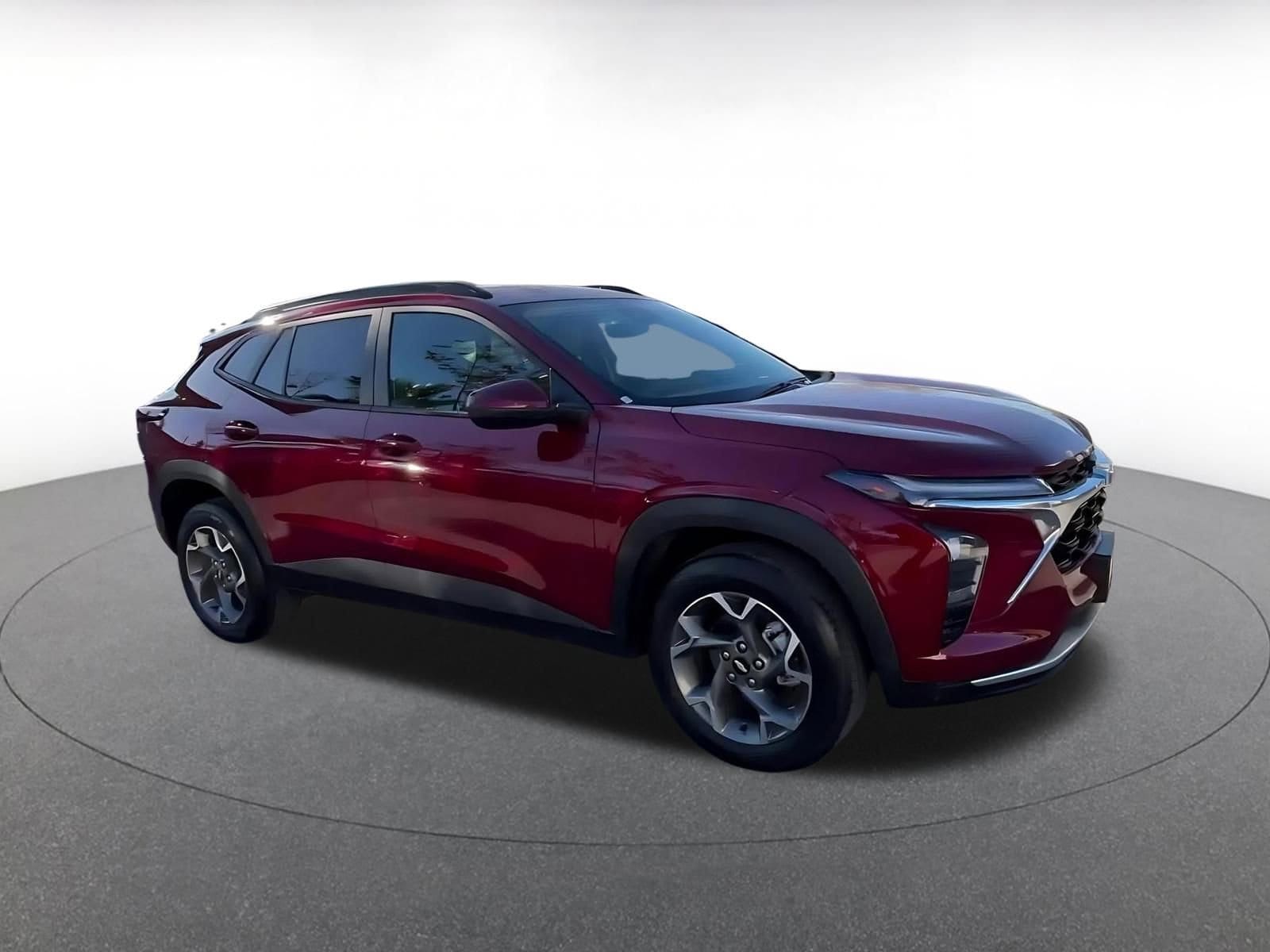 Thumbnail: 2025 Chevrolet Trax - 2