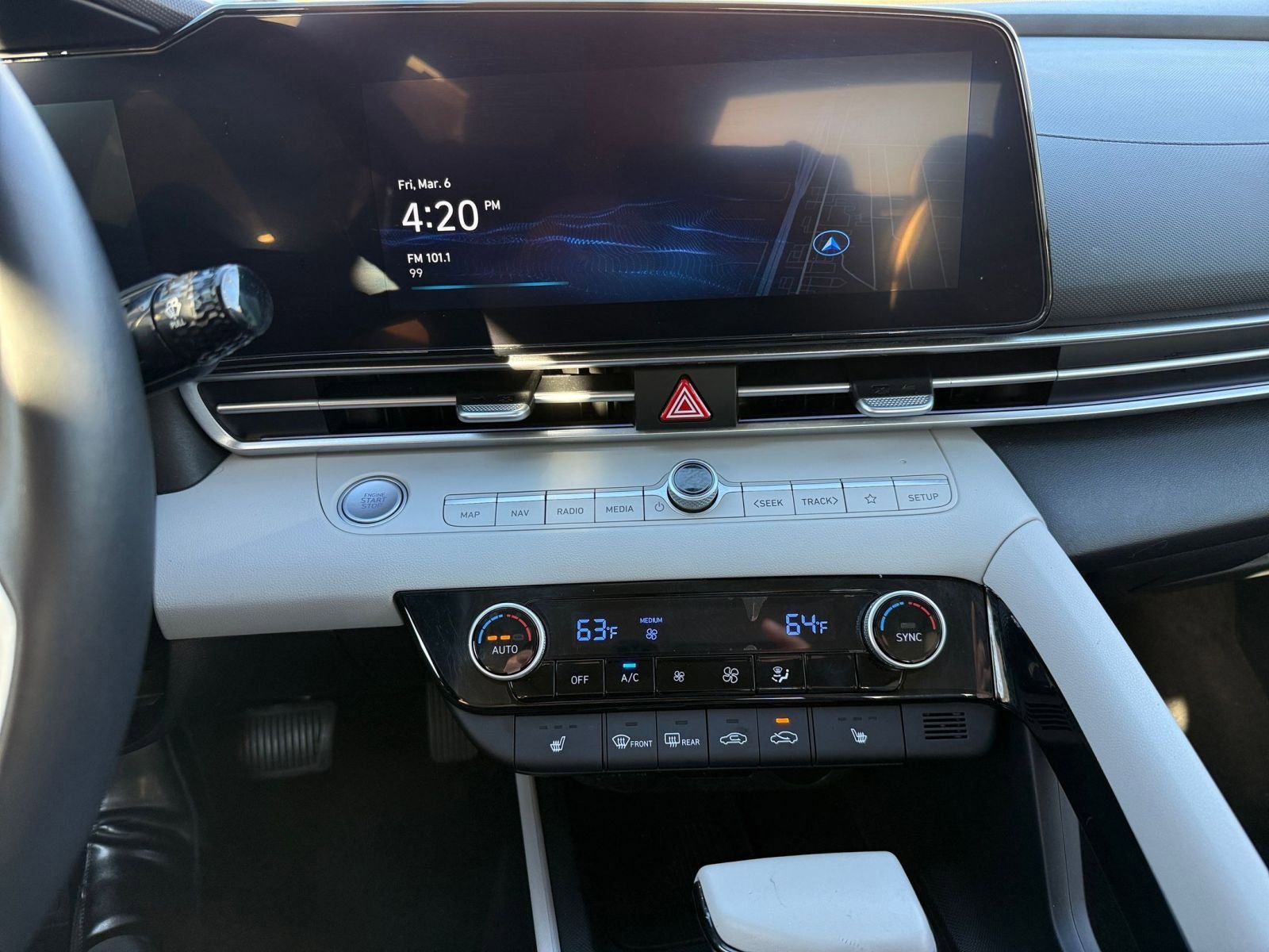 Thumbnail: 2025 Hyundai Elantra - 17