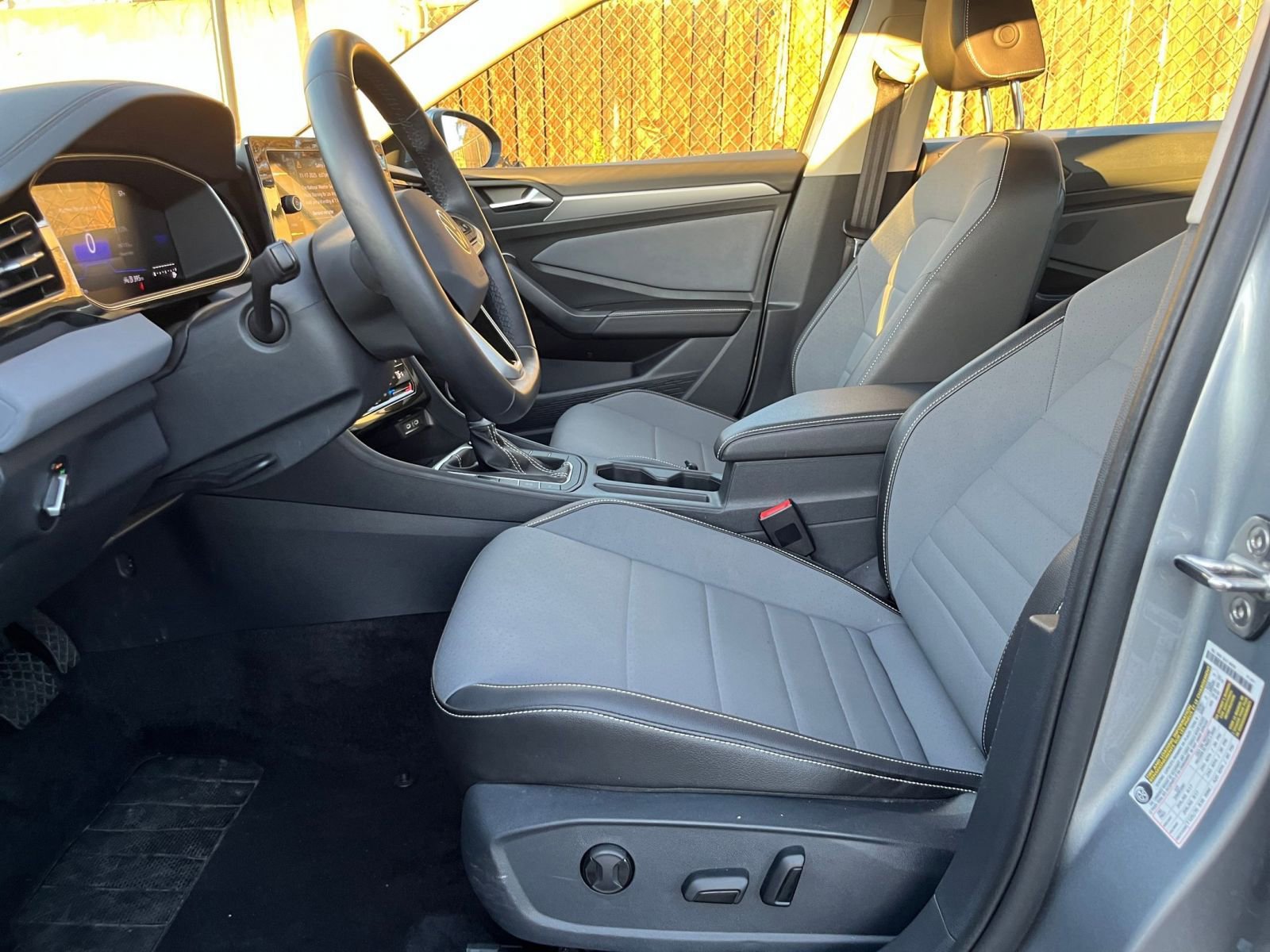 Thumbnail: 2025 Volkswagen Jetta - 28