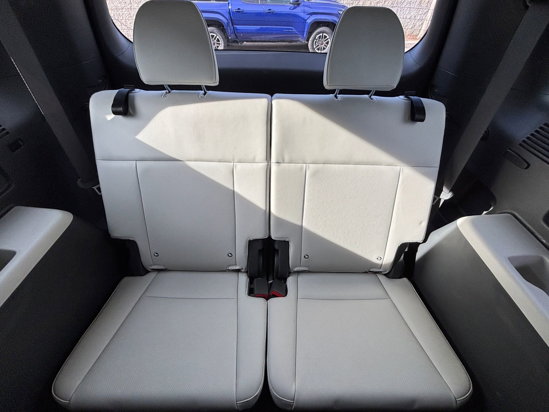 Thumbnail: 2025 Hyundai Santa Fe - 31