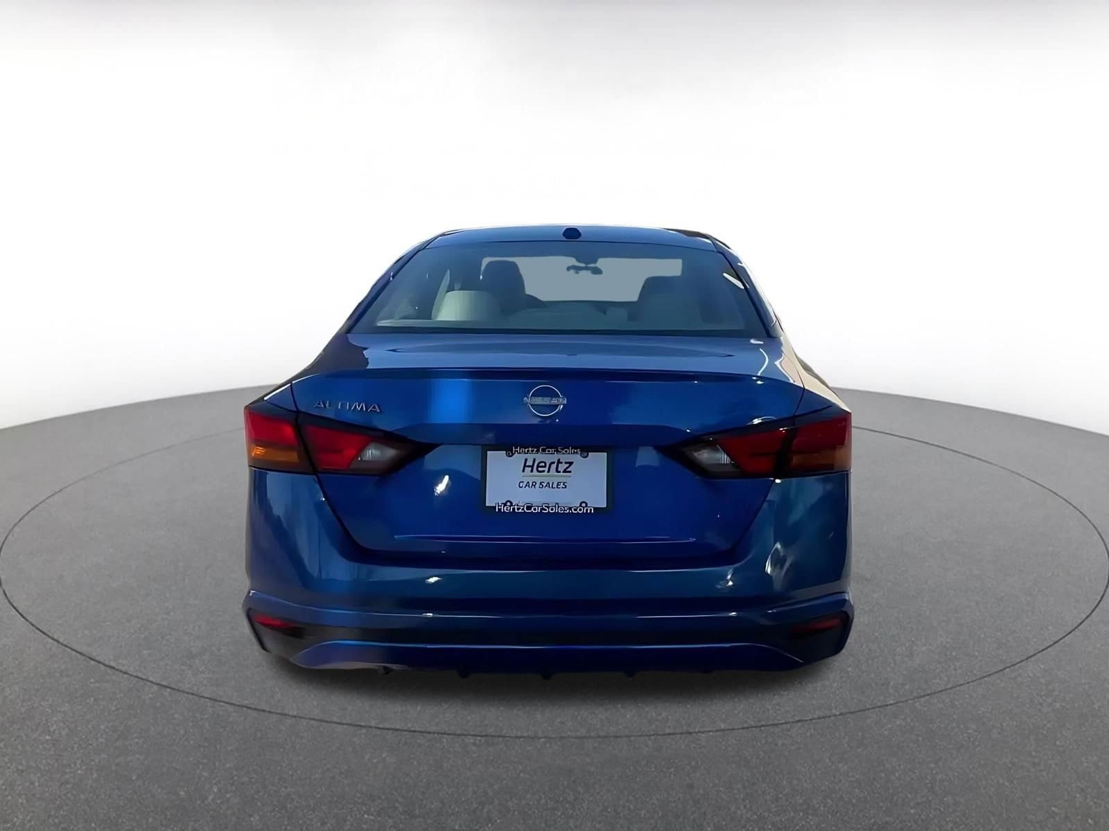 Thumbnail: 2025 Nissan Altima - 12