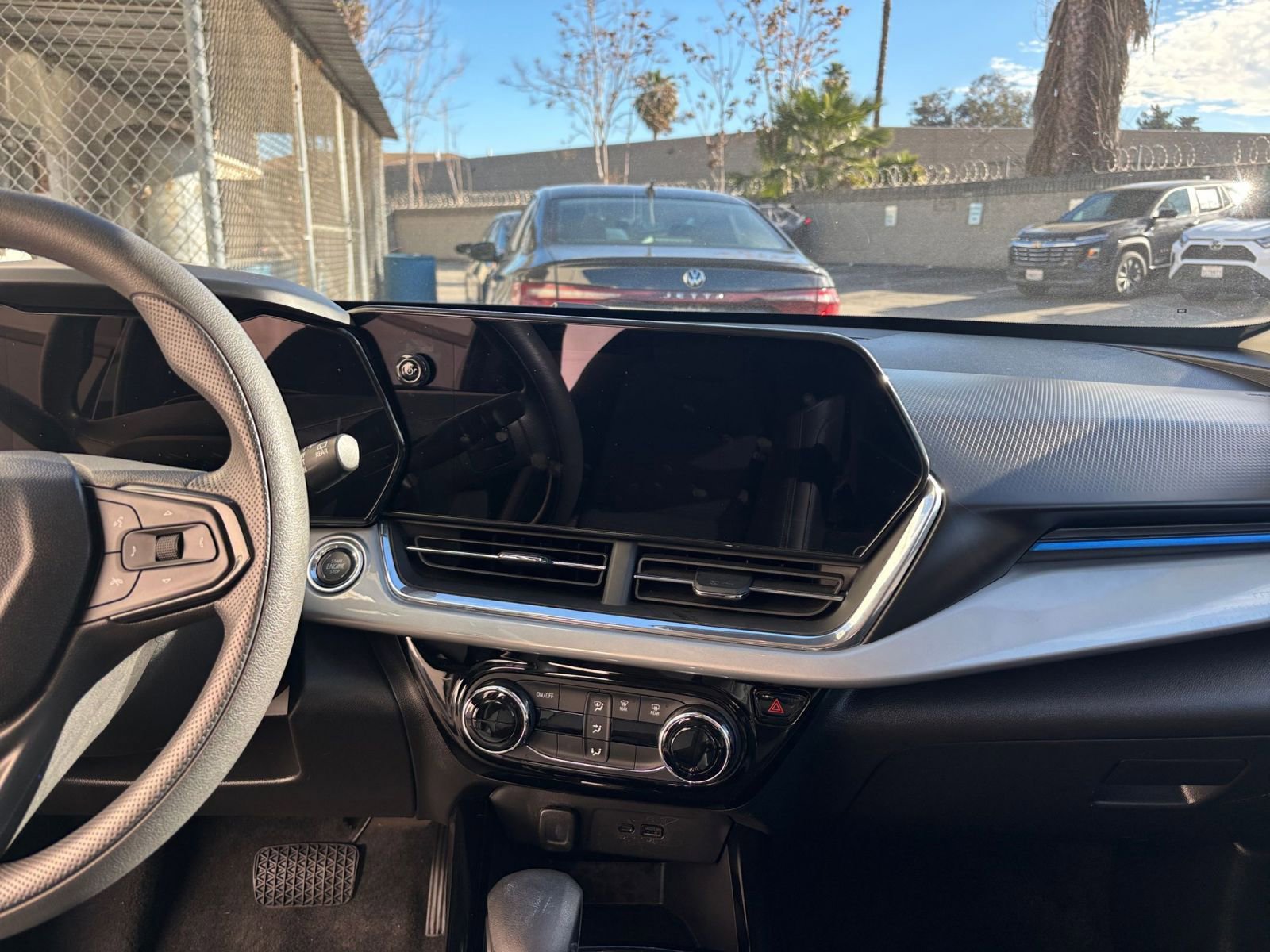 Thumbnail: 2025 Chevrolet Trax - 18