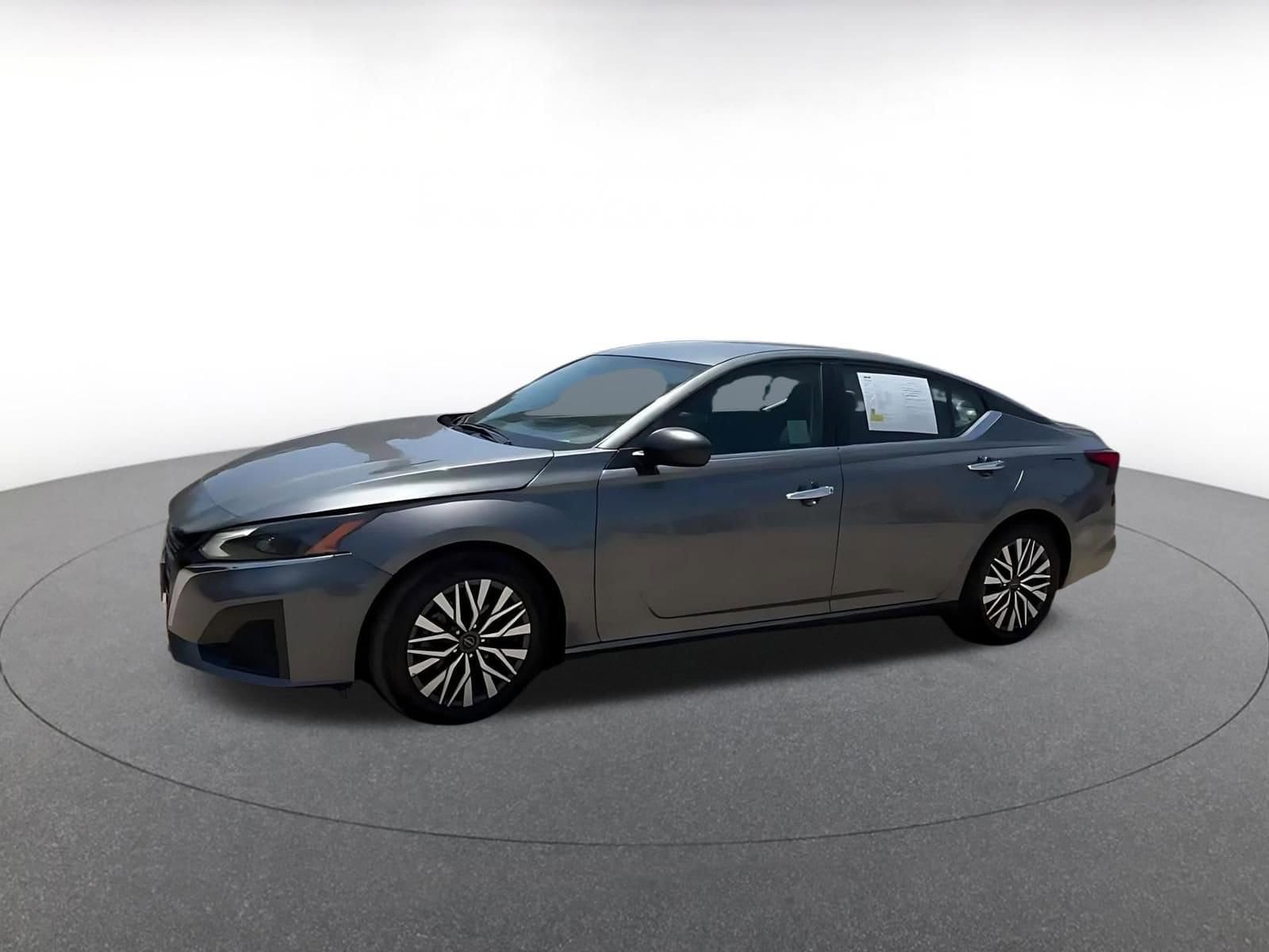 Thumbnail: 2025 Nissan Altima - 8