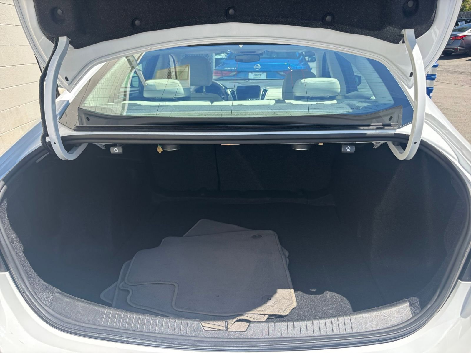 Thumbnail: 2024 Chevrolet Malibu - 31