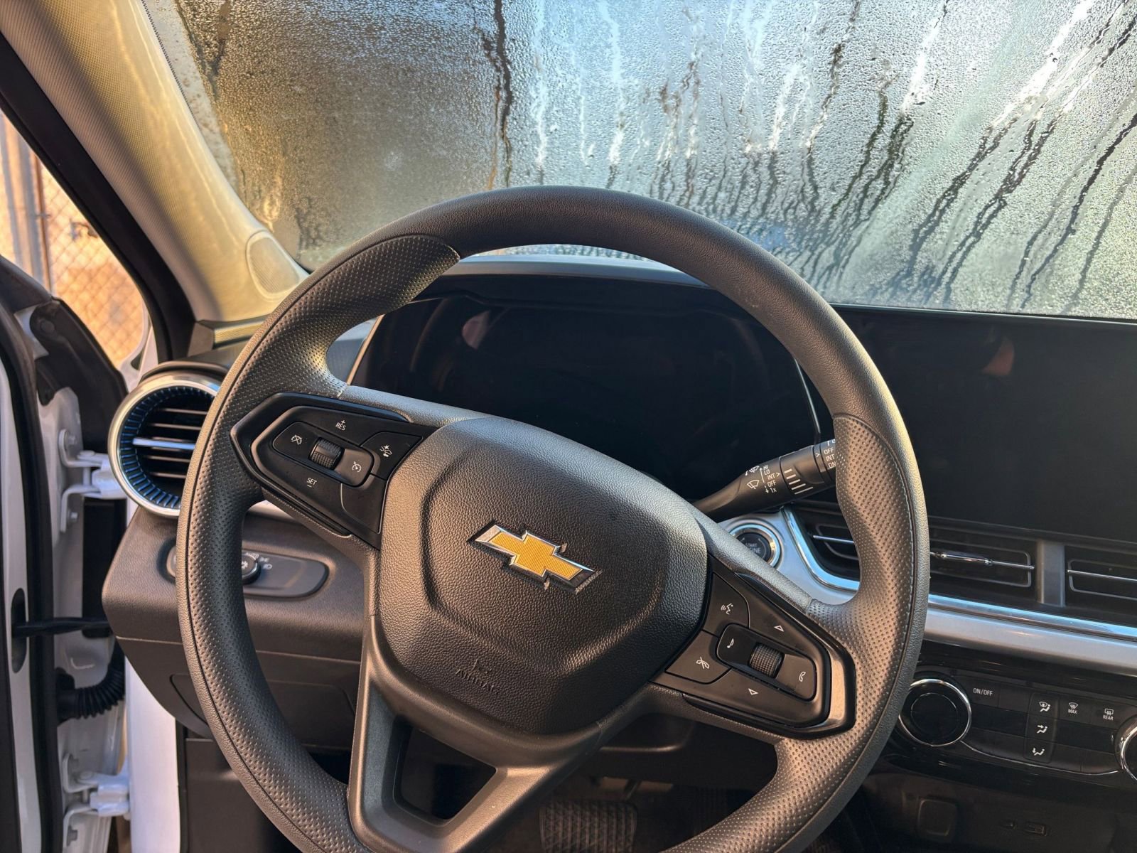 Thumbnail: 2025 Chevrolet Trax - 34