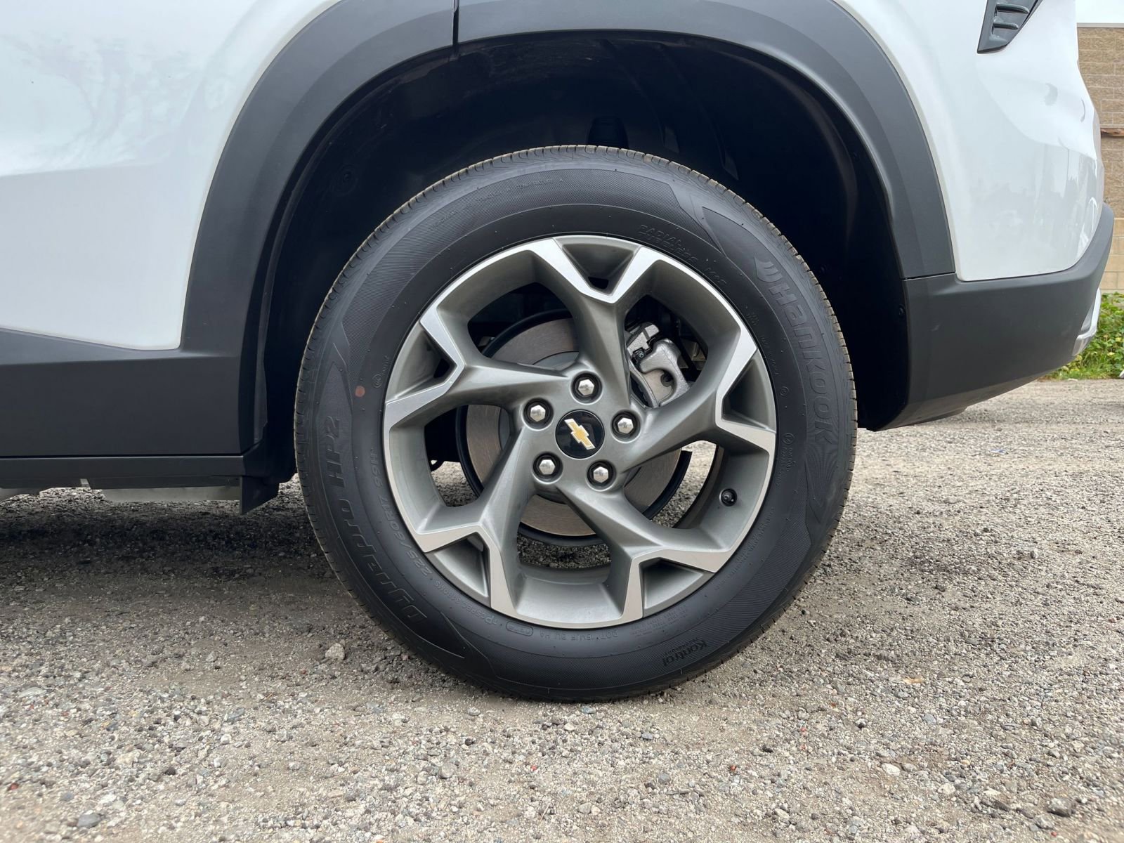 Thumbnail: 2025 Chevrolet Trax - 33