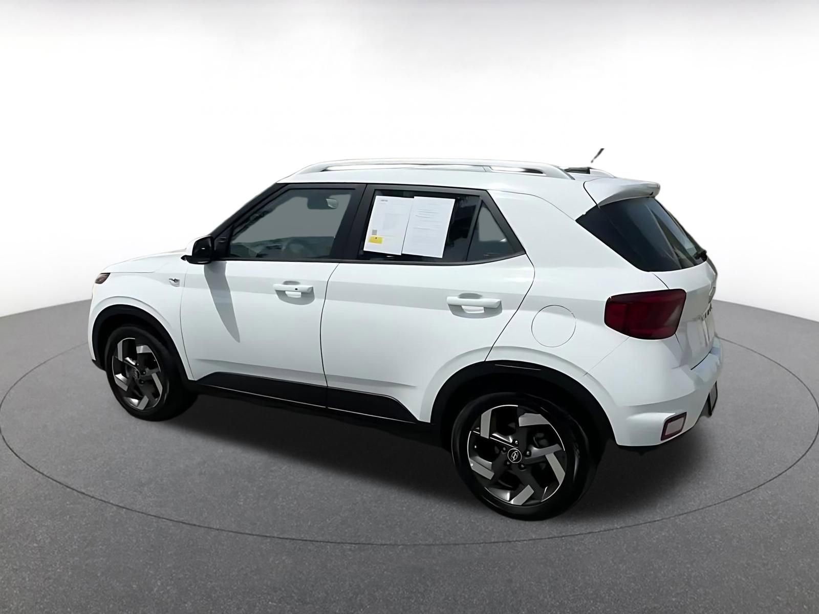 Thumbnail: 2025 Hyundai Venue - 10