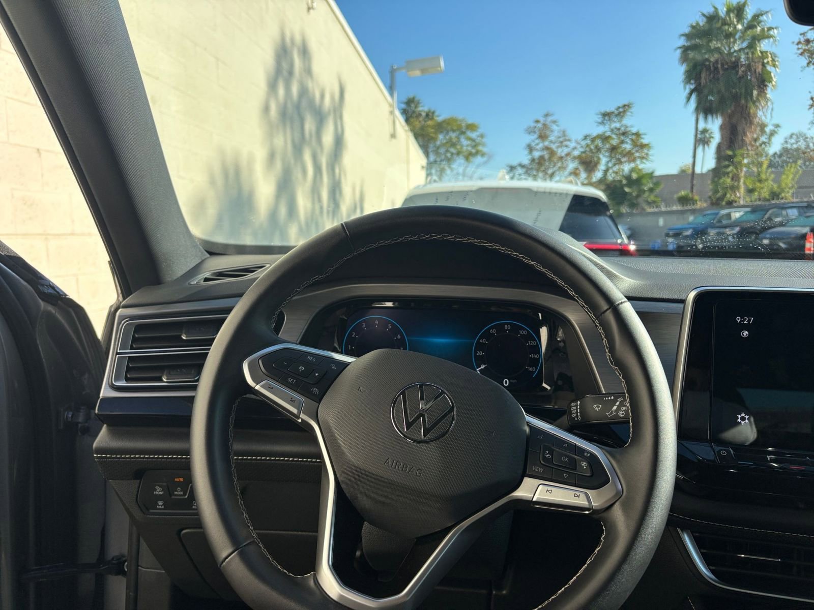 Thumbnail: 2025 Volkswagen Atlas - 34