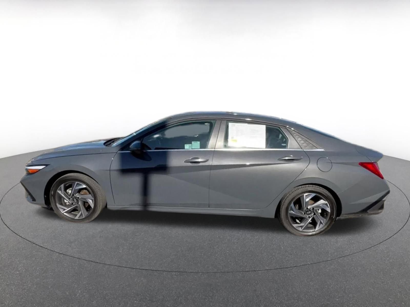 Thumbnail: 2025 Hyundai Elantra - 9