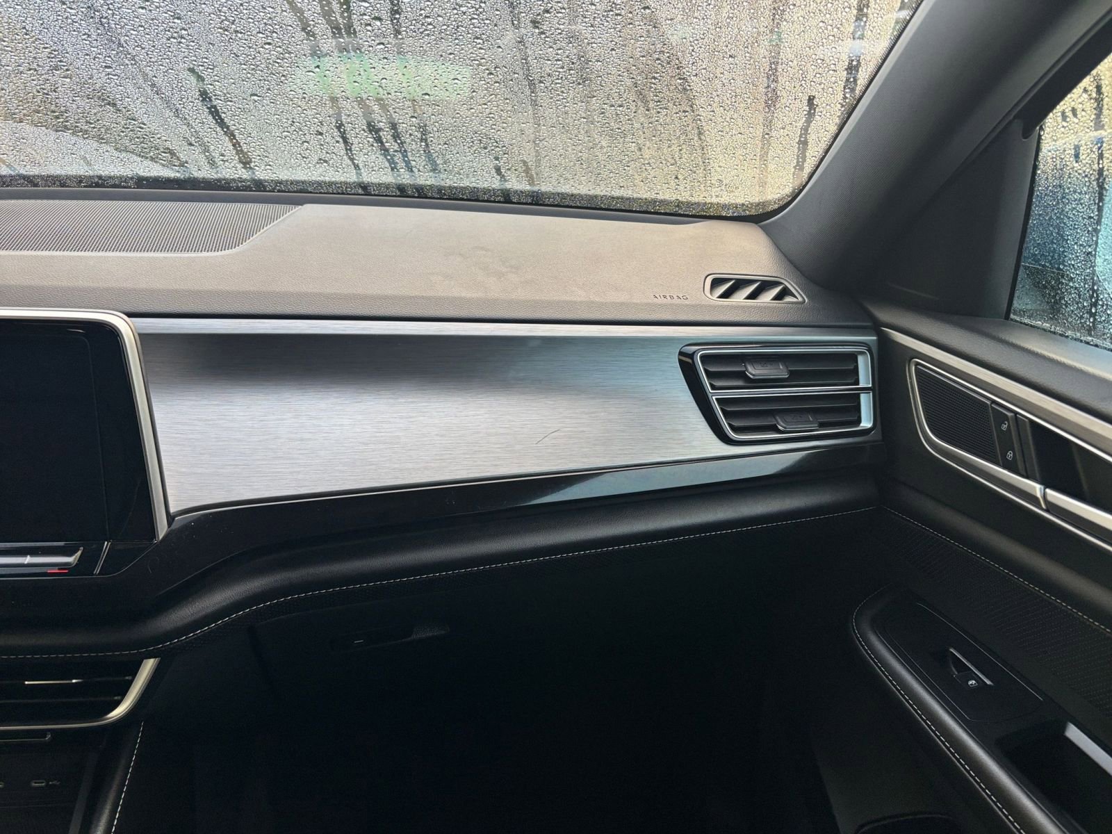 Thumbnail: 2025 Volkswagen Atlas - 35