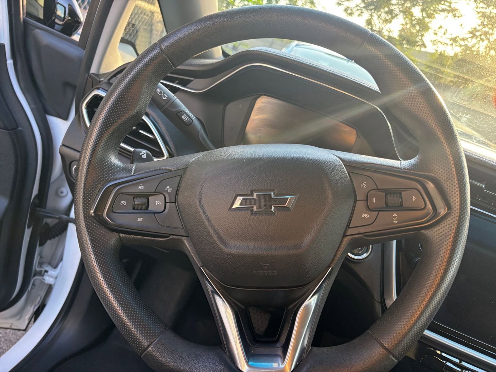 Thumbnail: 2023 Chevrolet Bolt EV - 32