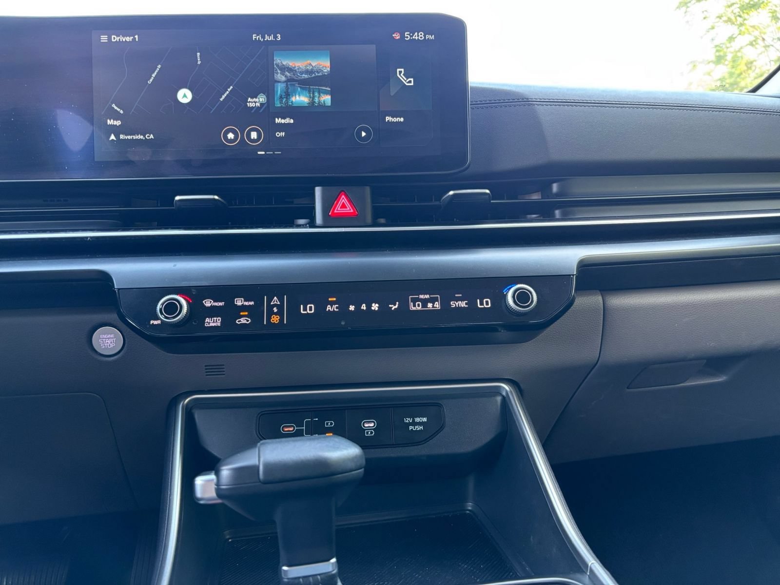 Thumbnail: 2026 Kia Carnival - 17