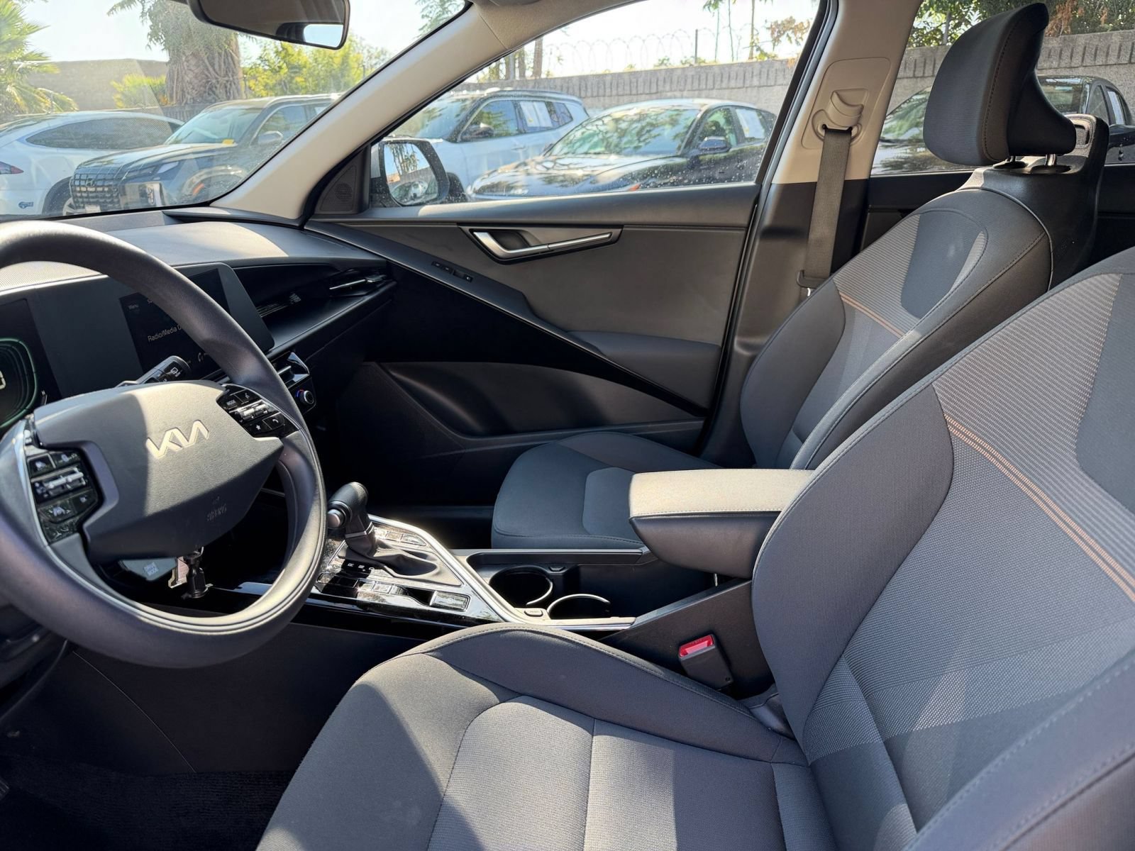 Thumbnail: 2026 Kia Niro - 24