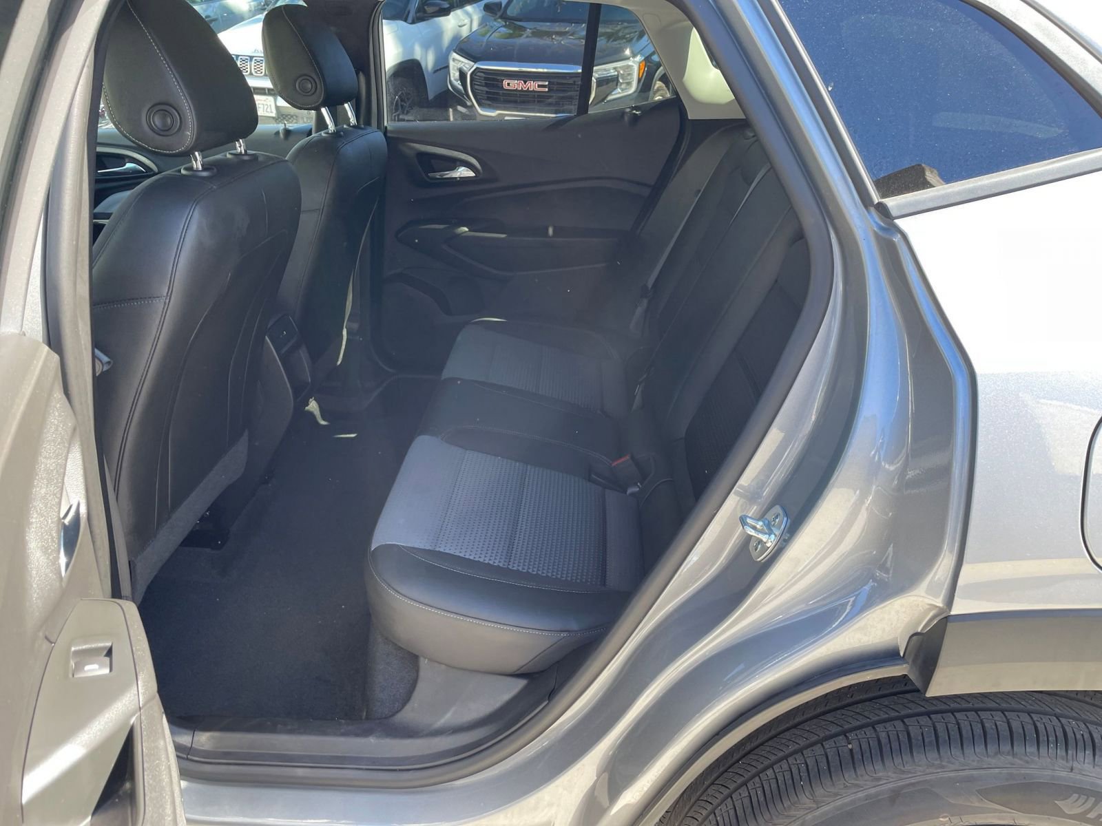 Thumbnail: 2025 Chevrolet Trax - 24