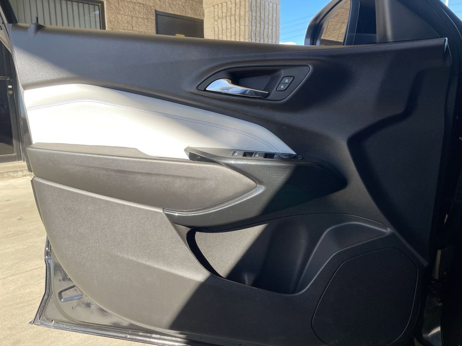 Thumbnail: 2025 Chevrolet Trax - 18