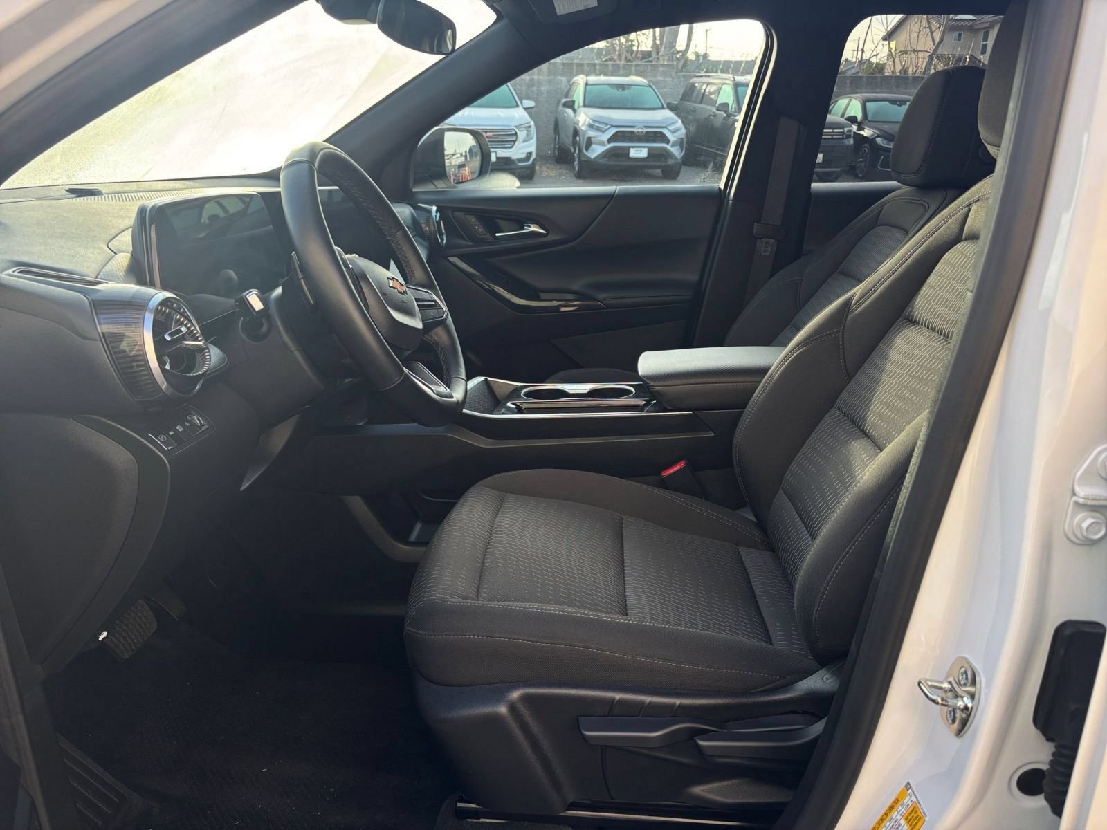 Thumbnail: 2025 Chevrolet Equinox - 27
