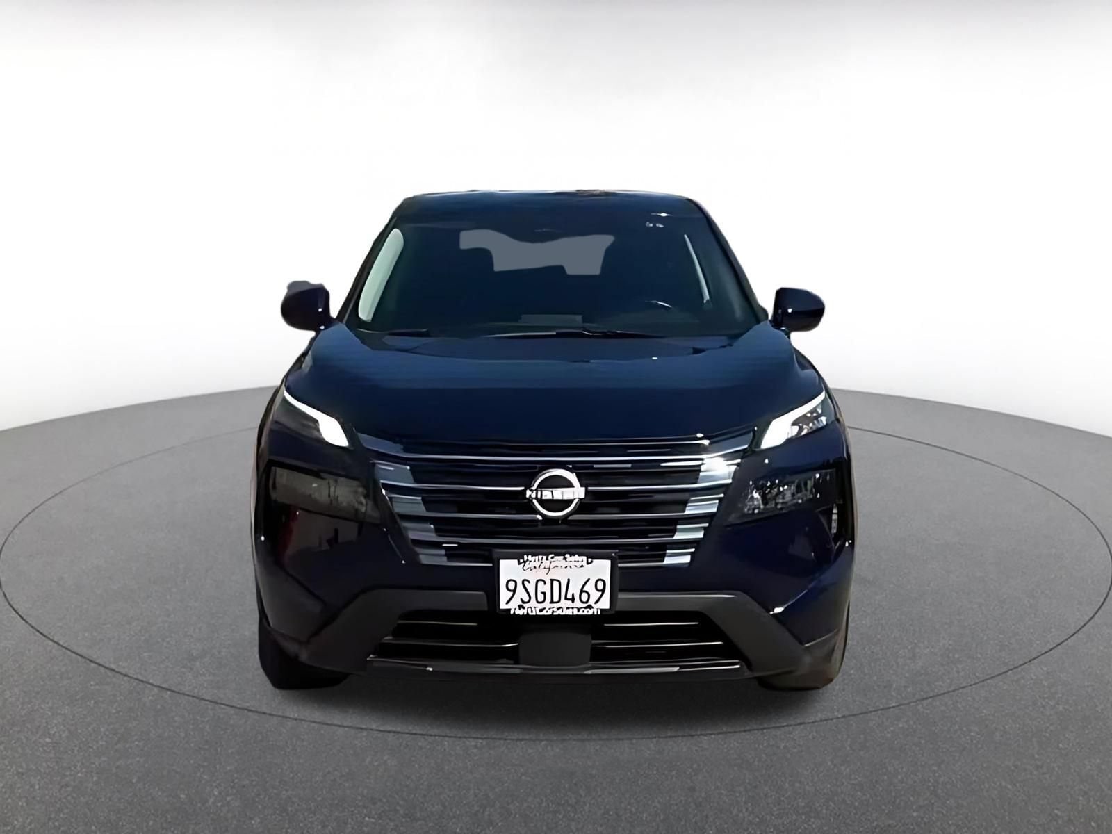 Thumbnail: 2025 Nissan Rogue - 3
