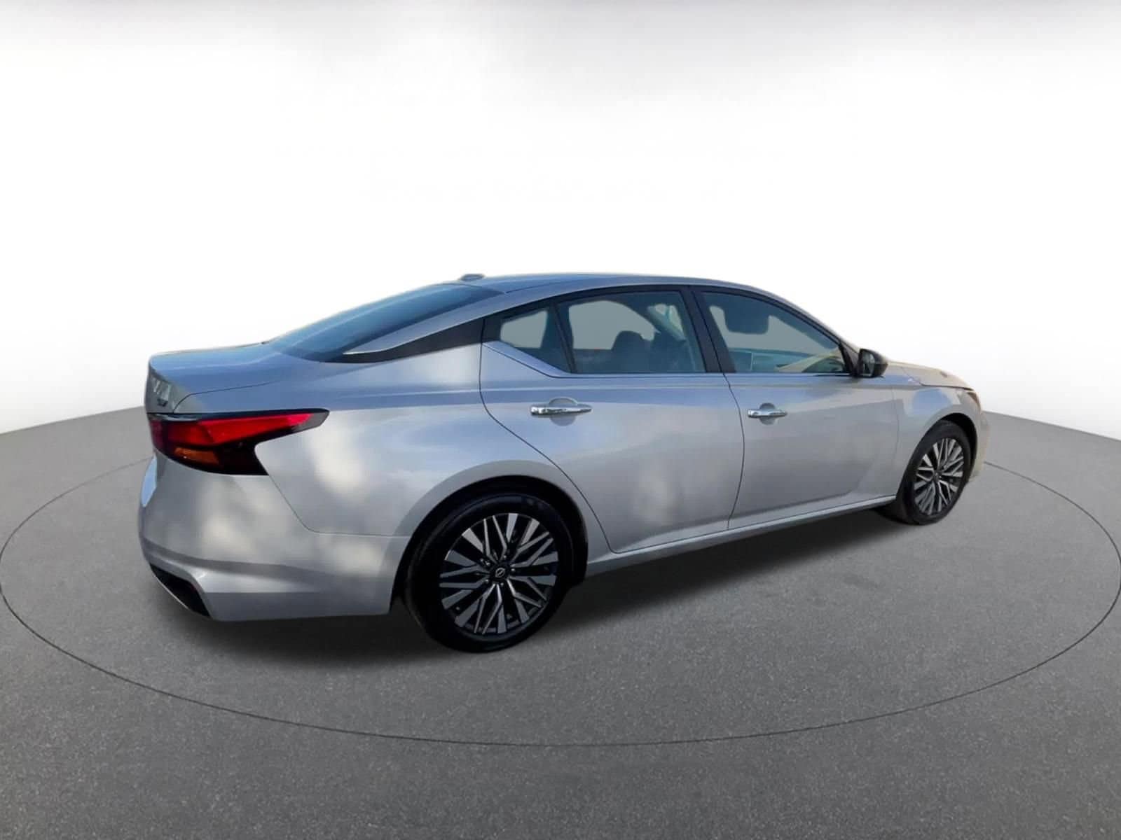 Thumbnail: 2024 Nissan Altima - 12