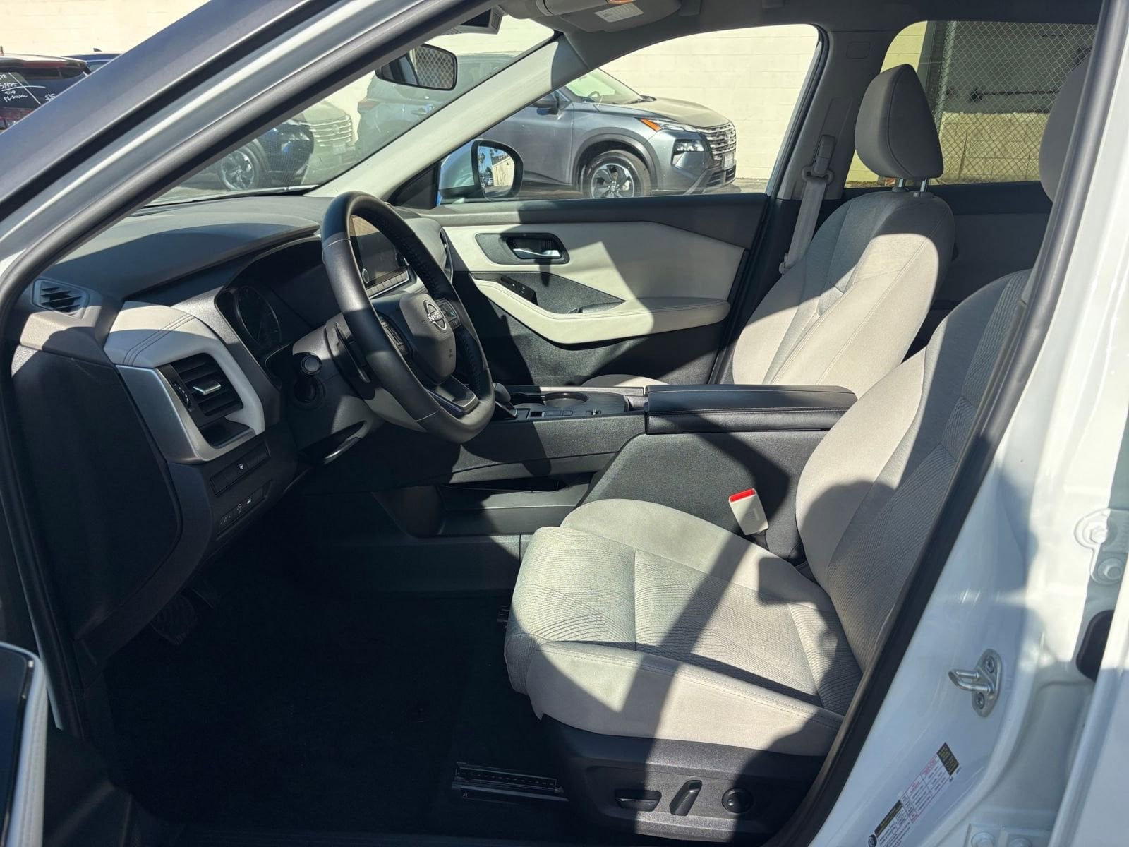 Thumbnail: 2025 Nissan Rogue - 29