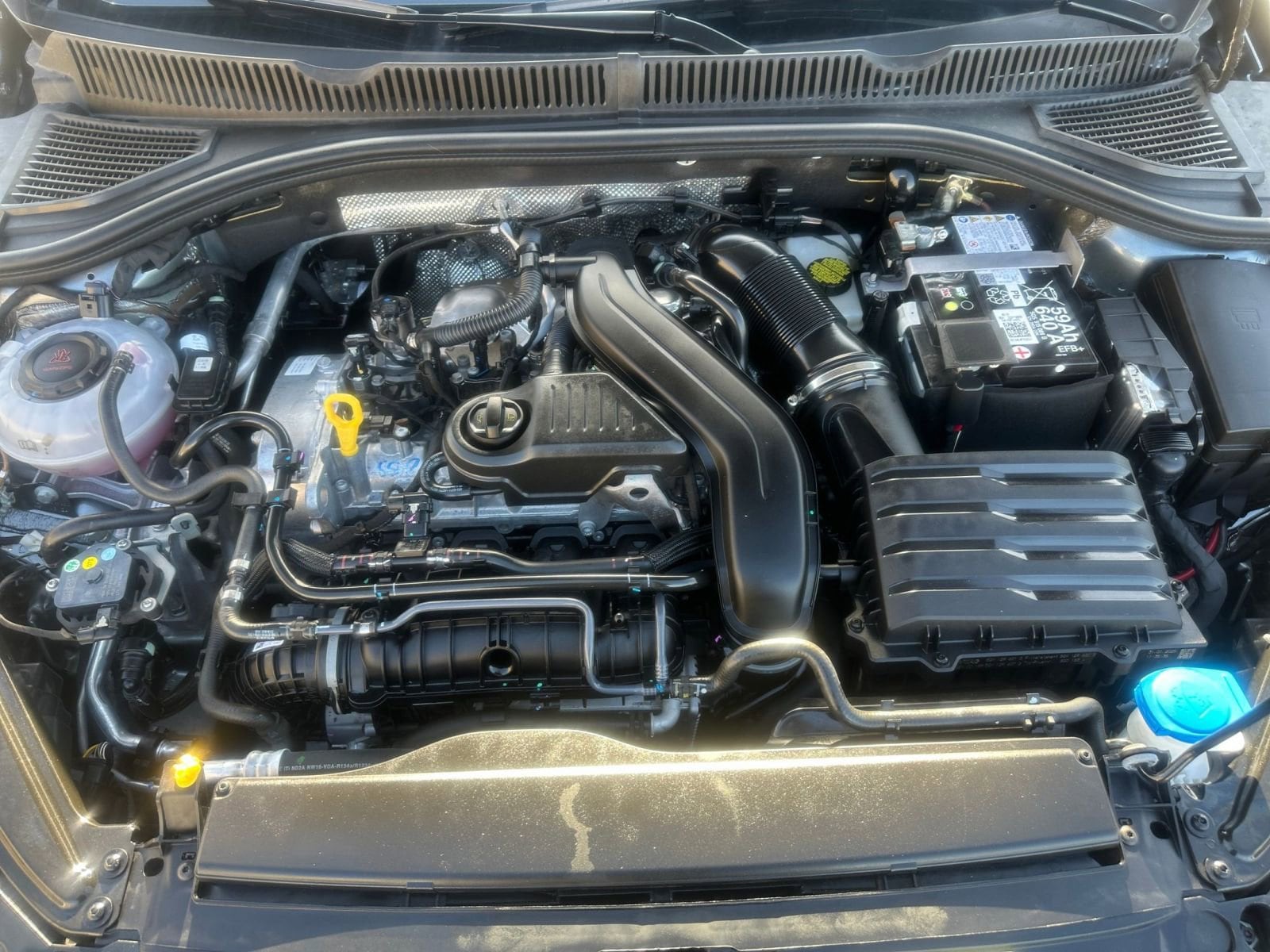 Thumbnail: 2025 Volkswagen Jetta - 34