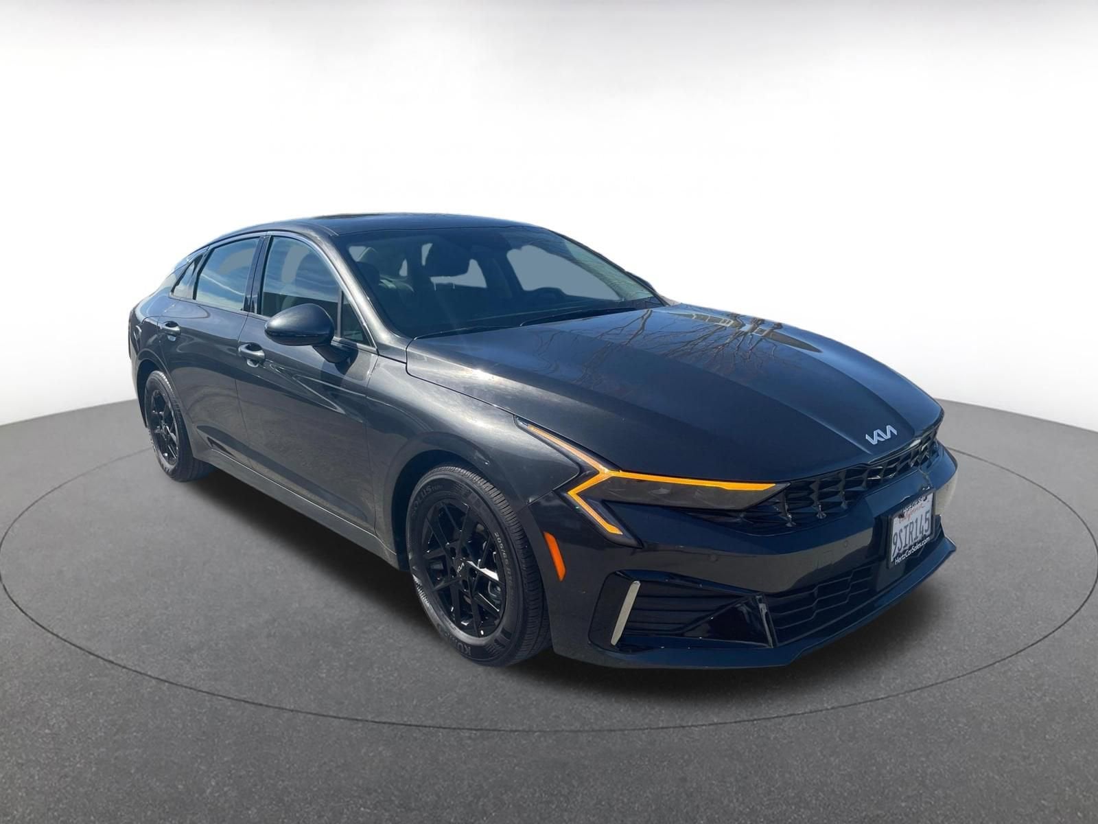 Thumbnail: 2025 Kia K5 - 1