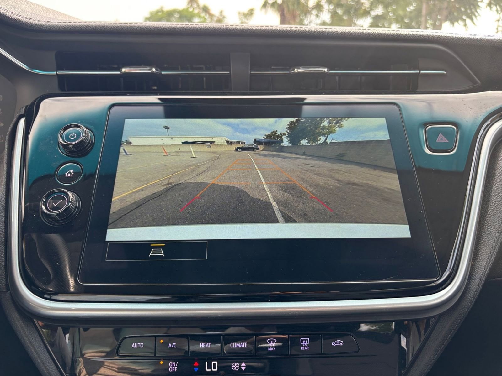 Thumbnail: 2023 Chevrolet Bolt EV - 17