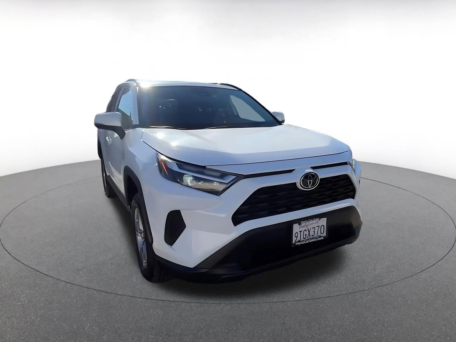 Thumbnail: 2025 Toyota RAV4 - 3