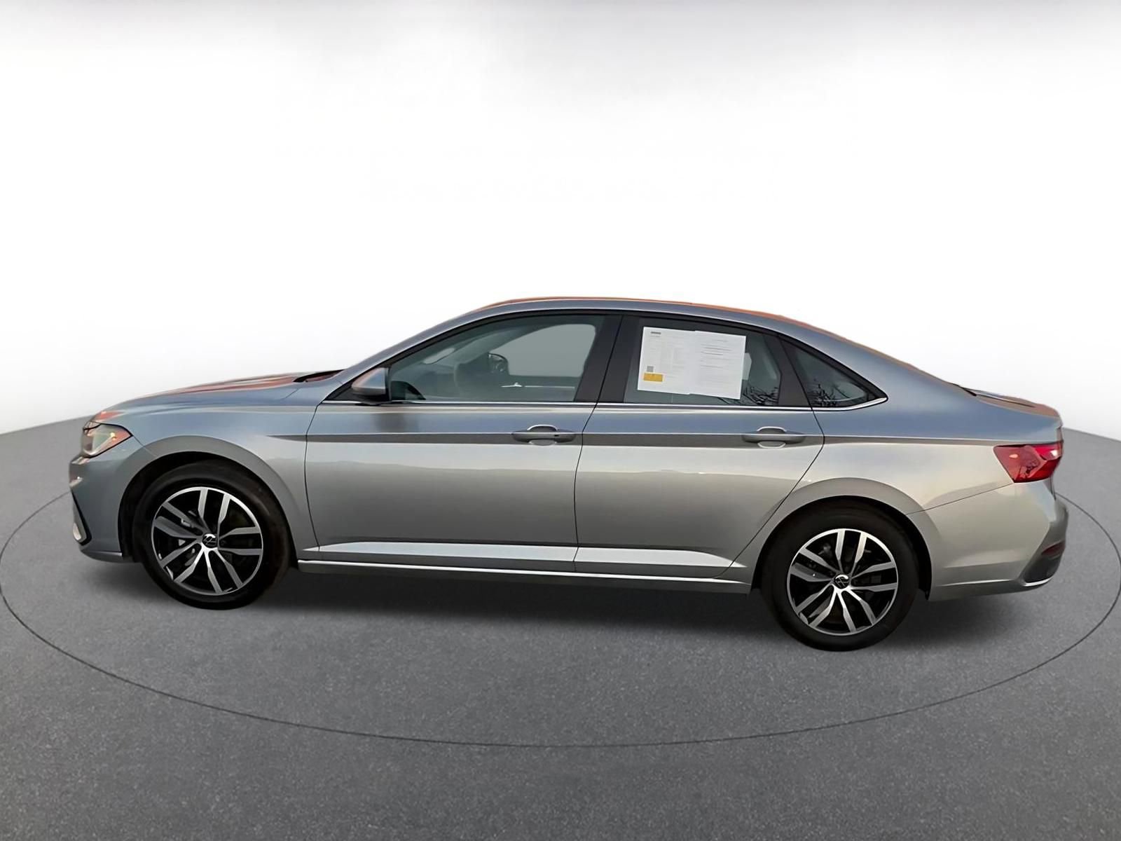 Thumbnail: 2025 Volkswagen Jetta - 9