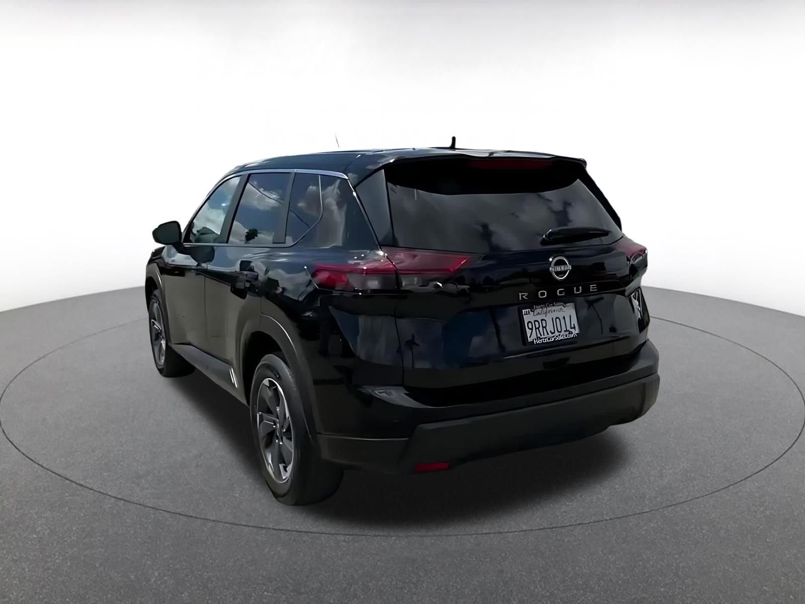 Thumbnail: 2025 Nissan Rogue - 11