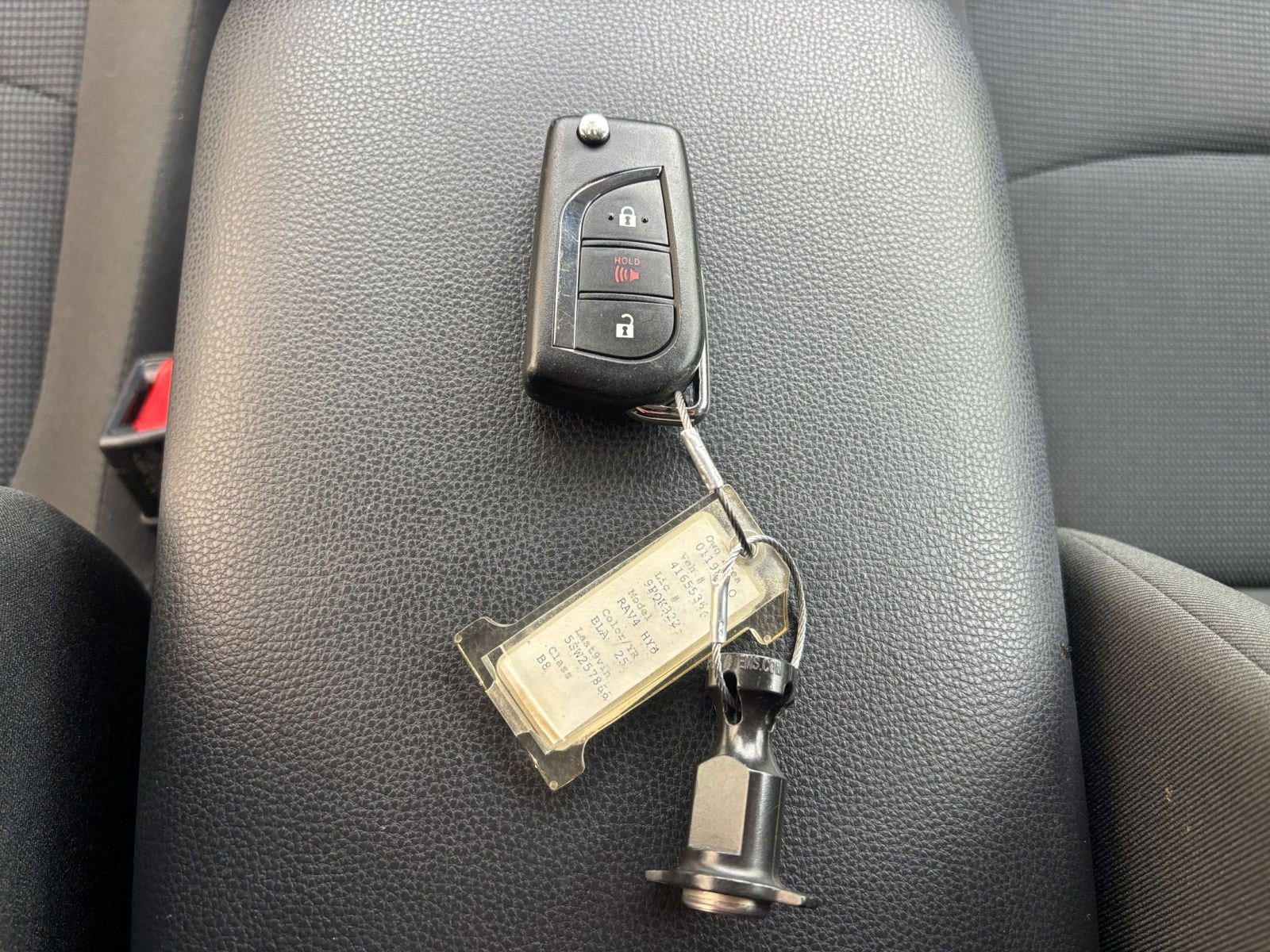 Thumbnail: 2025 Toyota RAV4 - 22