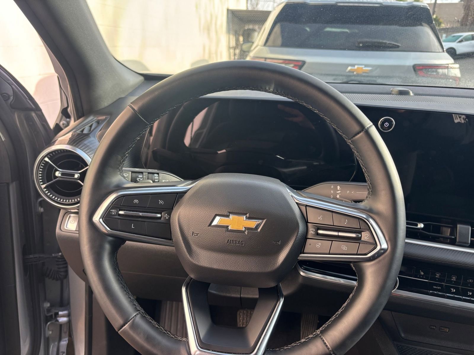 Thumbnail: 2025 Chevrolet Equinox - 34