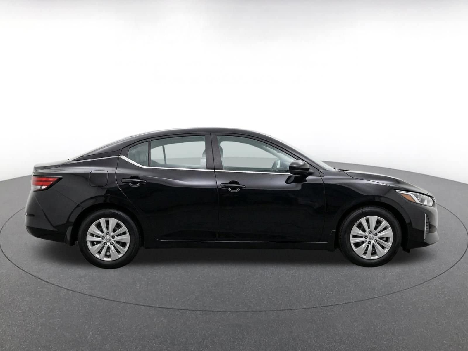 Thumbnail: 2025 Nissan Sentra - 10
