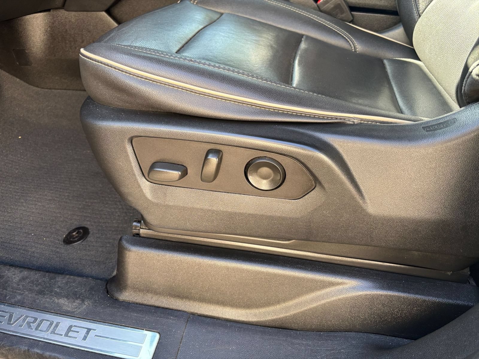 Thumbnail: 2023 Chevrolet Tahoe - 23