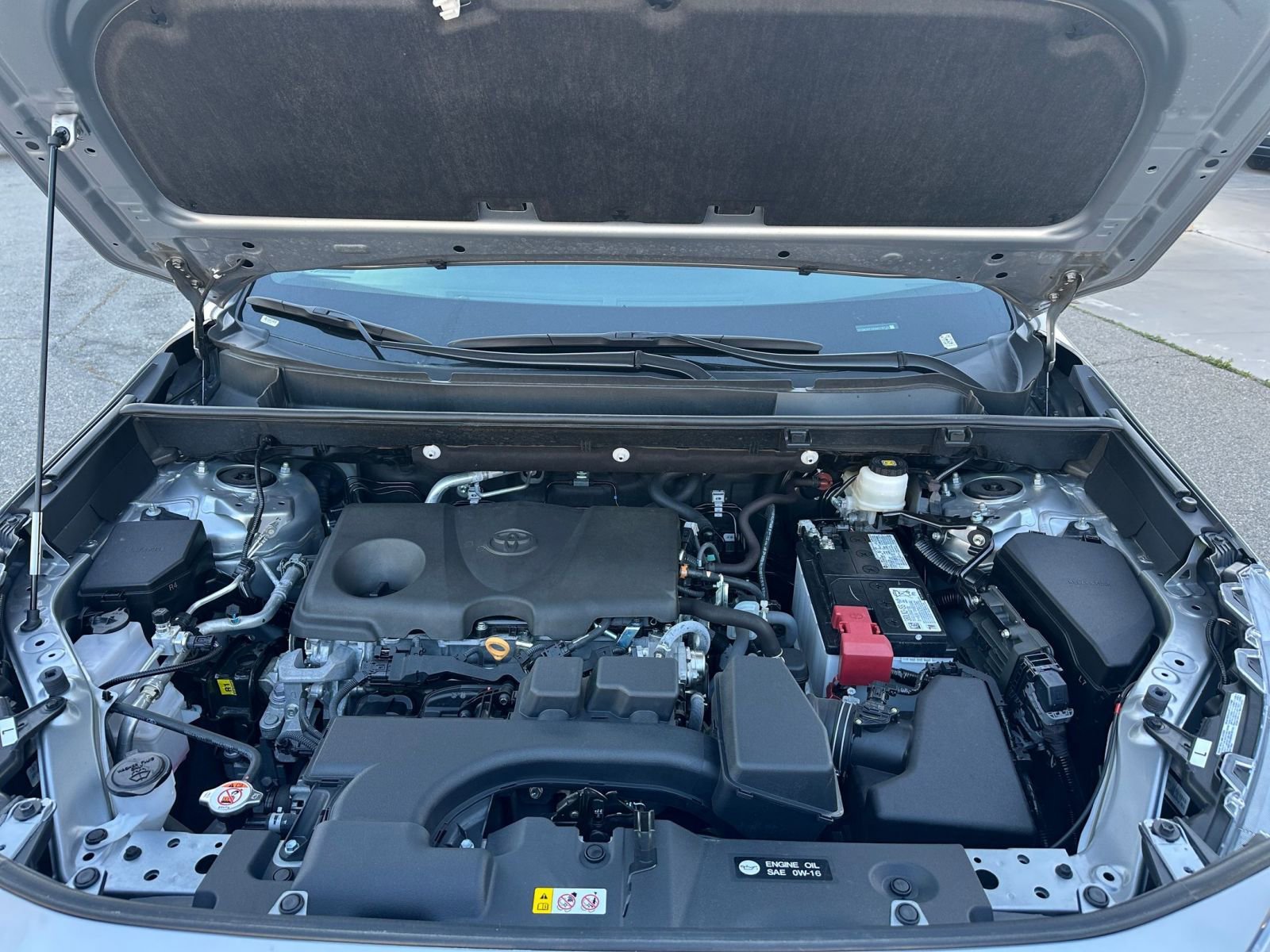 Thumbnail: 2025 Toyota RAV4 - 32