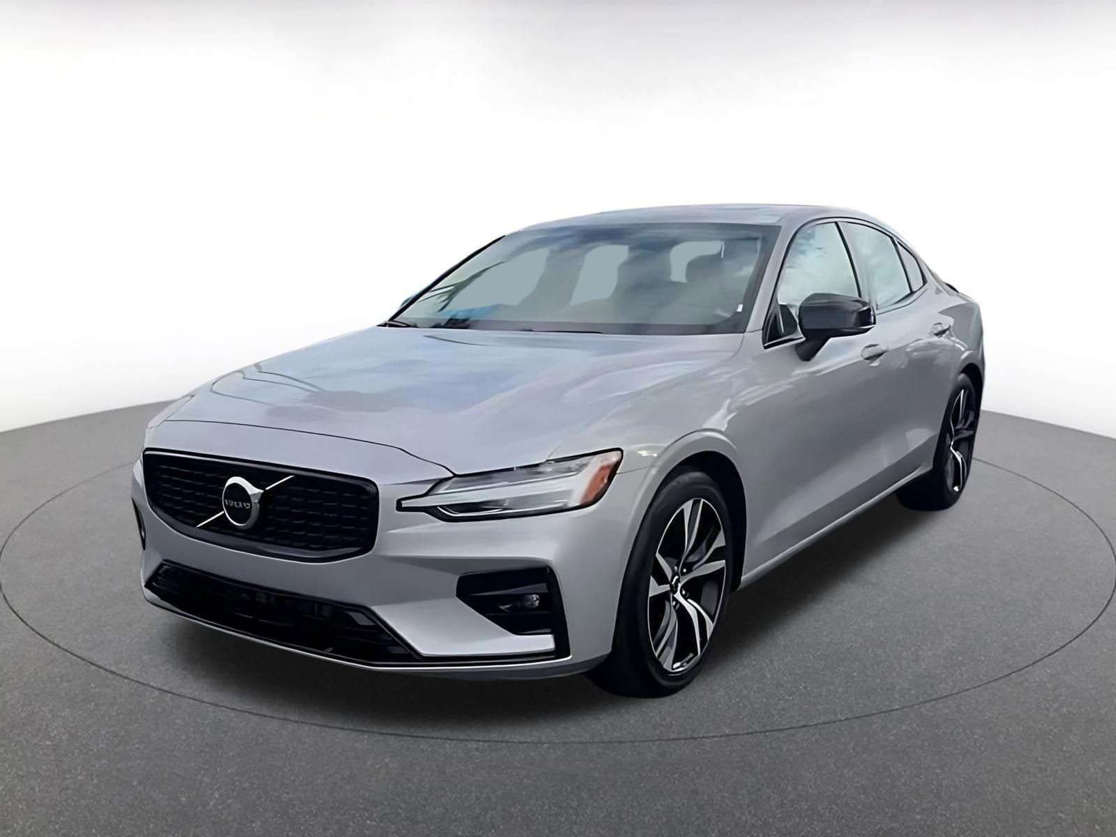 Thumbnail: 2024 Volvo S60 - 7