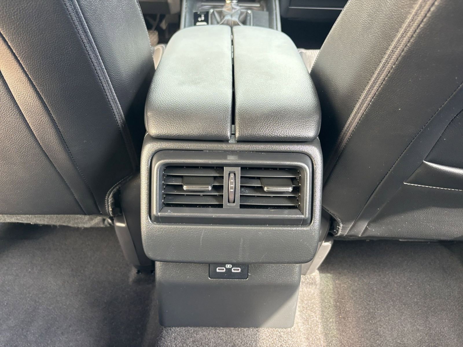 Thumbnail: 2025 Mazda CX-50 - 24