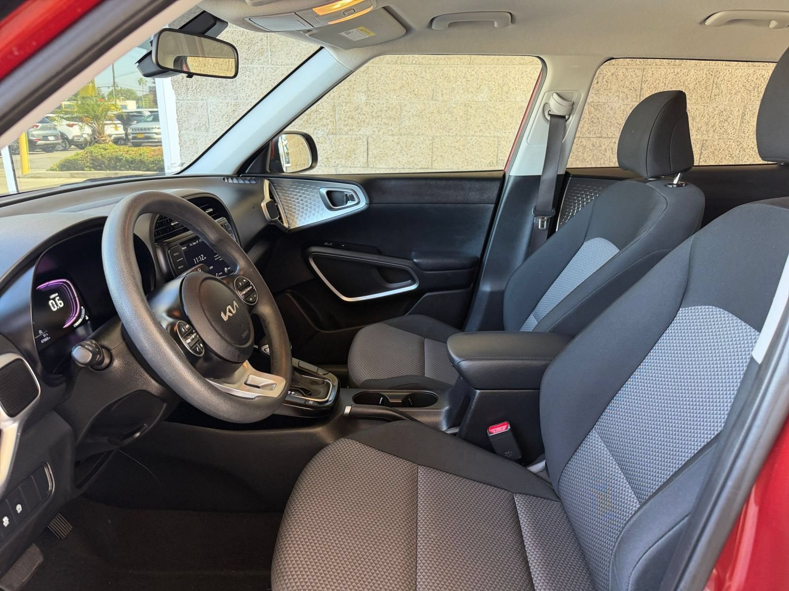 Thumbnail: 2025 Kia Soul - 24