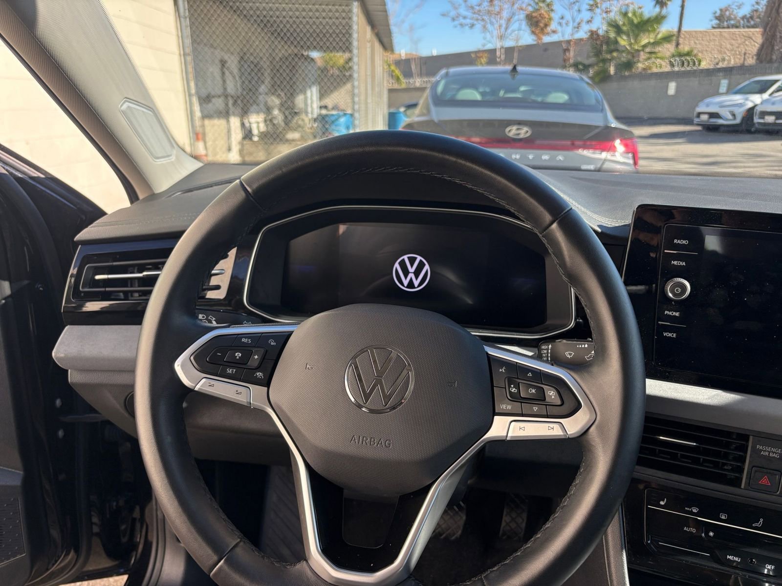 Thumbnail: 2025 Volkswagen Jetta - 34