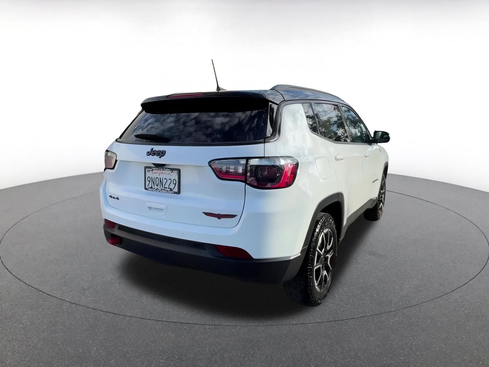 Thumbnail: 2025 Jeep Compass - 14