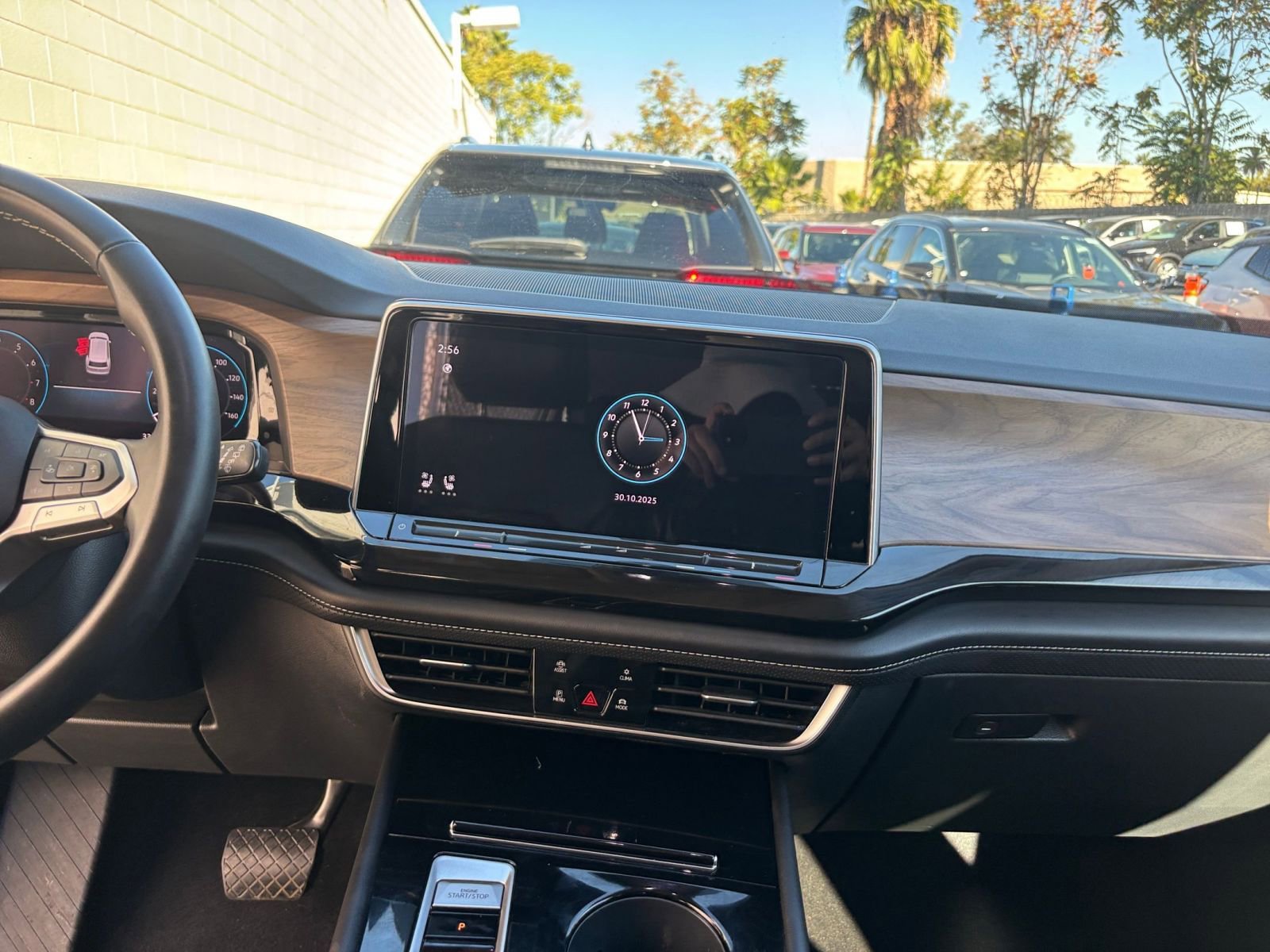 Thumbnail: 2025 Volkswagen Atlas - 18