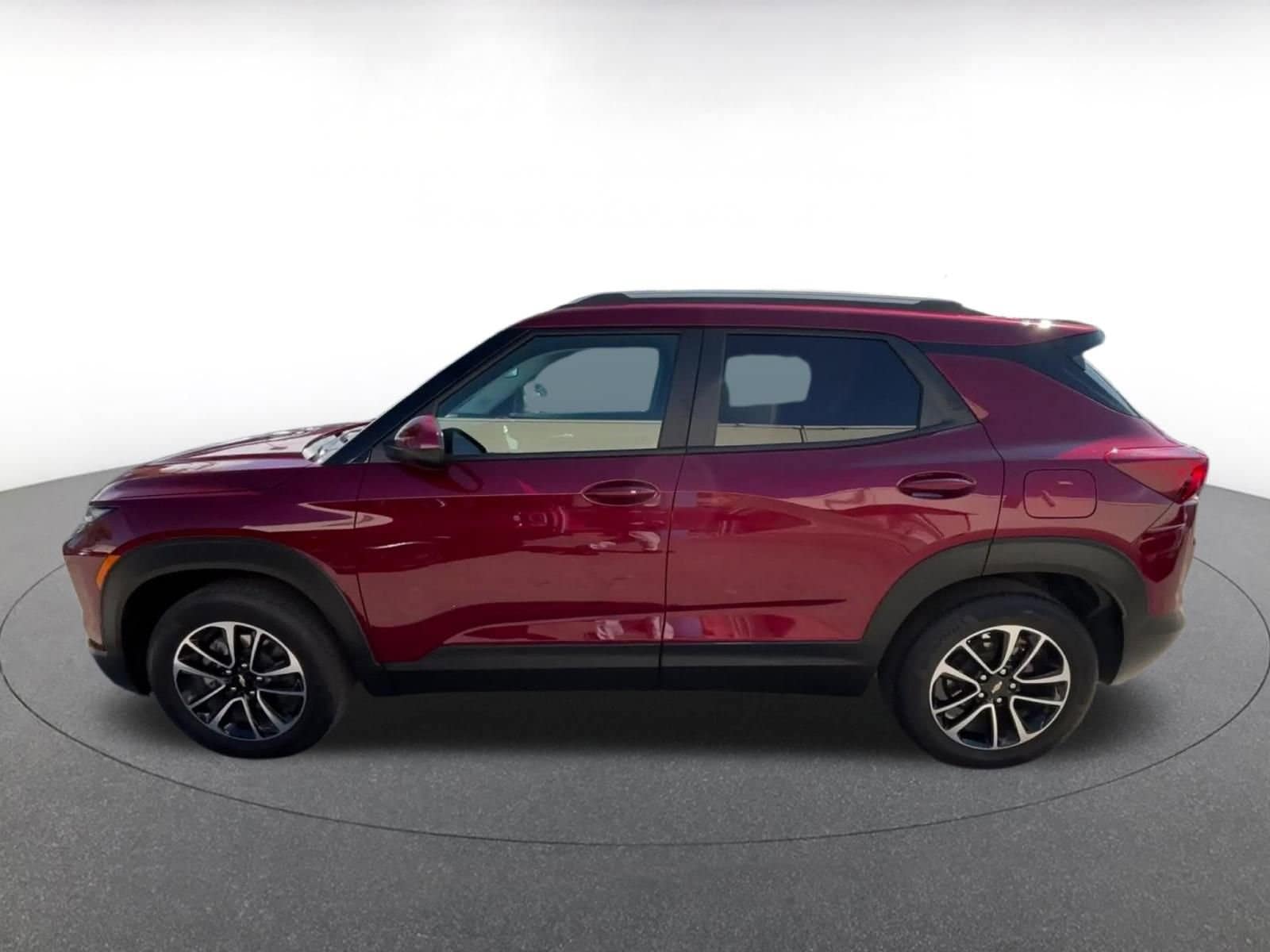 Thumbnail: 2025 Chevrolet TrailBlazer - 9