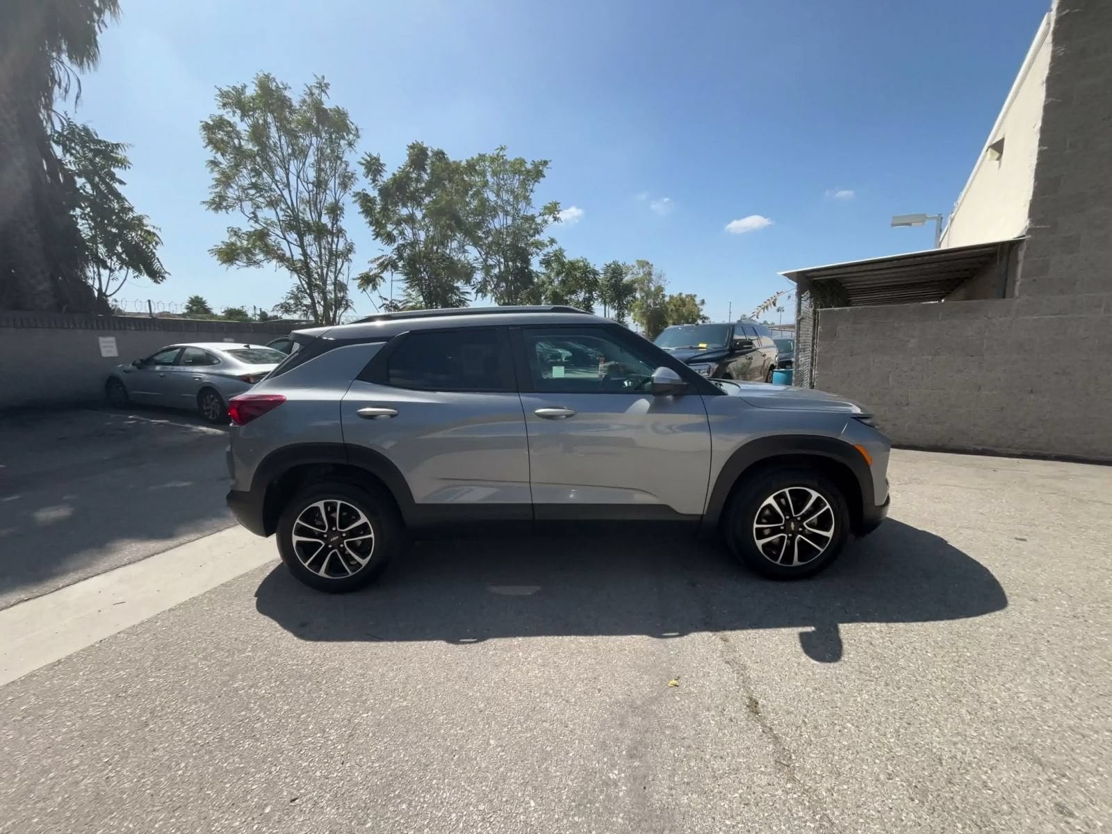 Thumbnail: 2025 Chevrolet TrailBlazer - 15