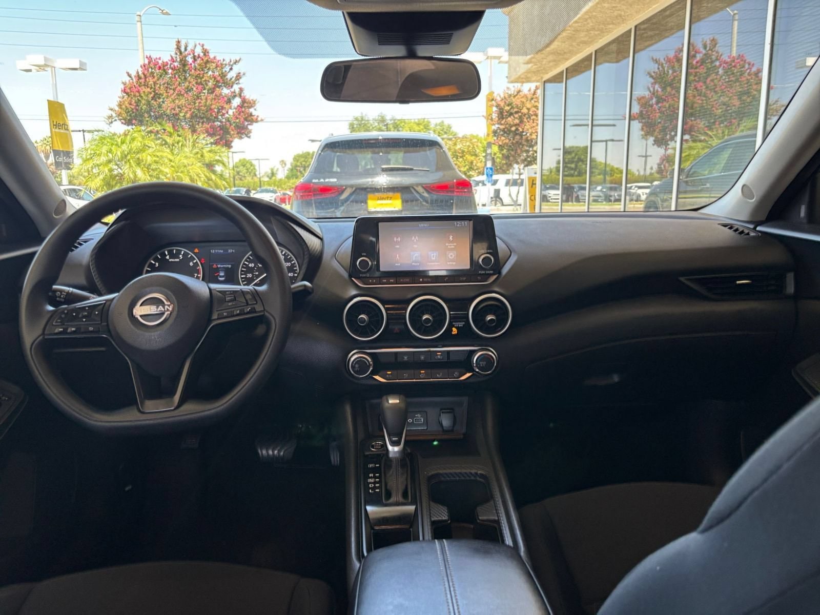 Thumbnail: 2025 Nissan Sentra - 31