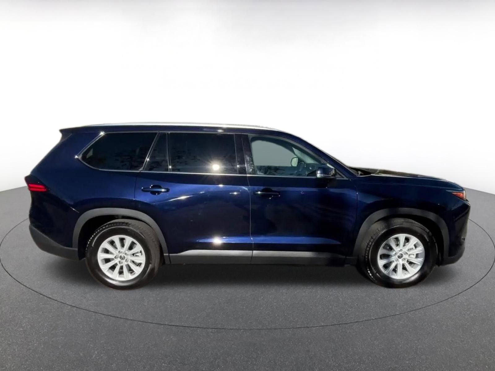 Thumbnail: 2025 Toyota Grand Highlander - 16