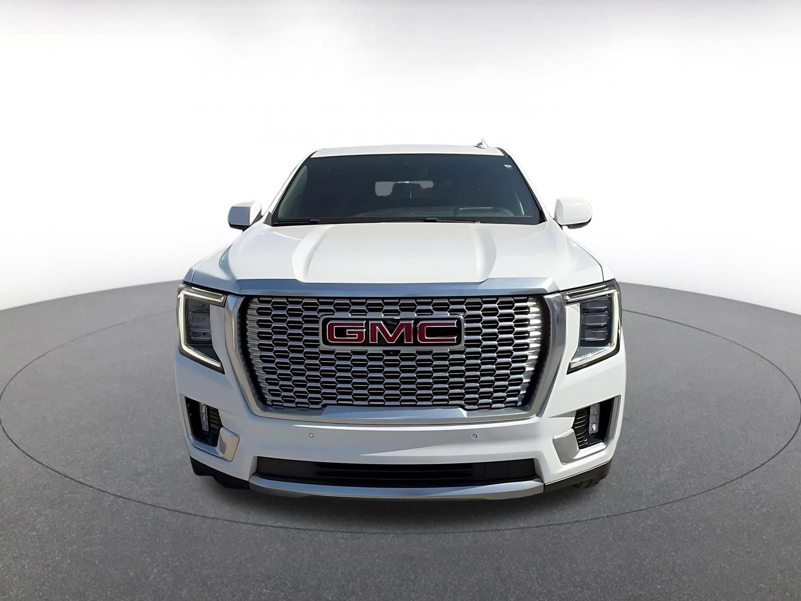 Thumbnail: 2023 GMC Yukon - 4
