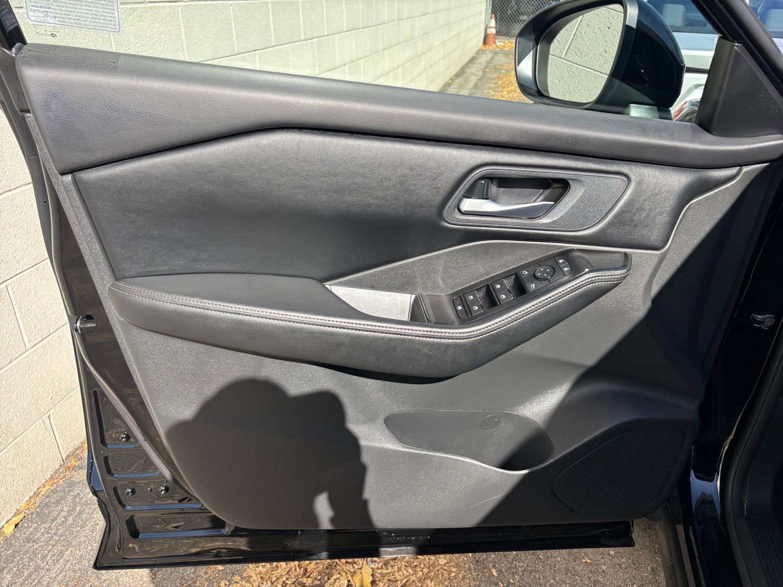 Thumbnail: 2025 Nissan Rogue - 20