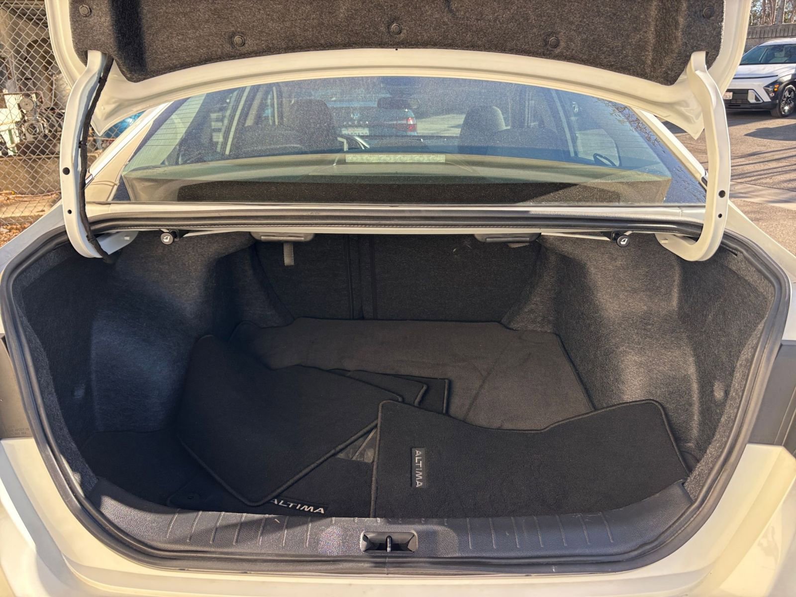 Thumbnail: 2025 Nissan Altima - 35