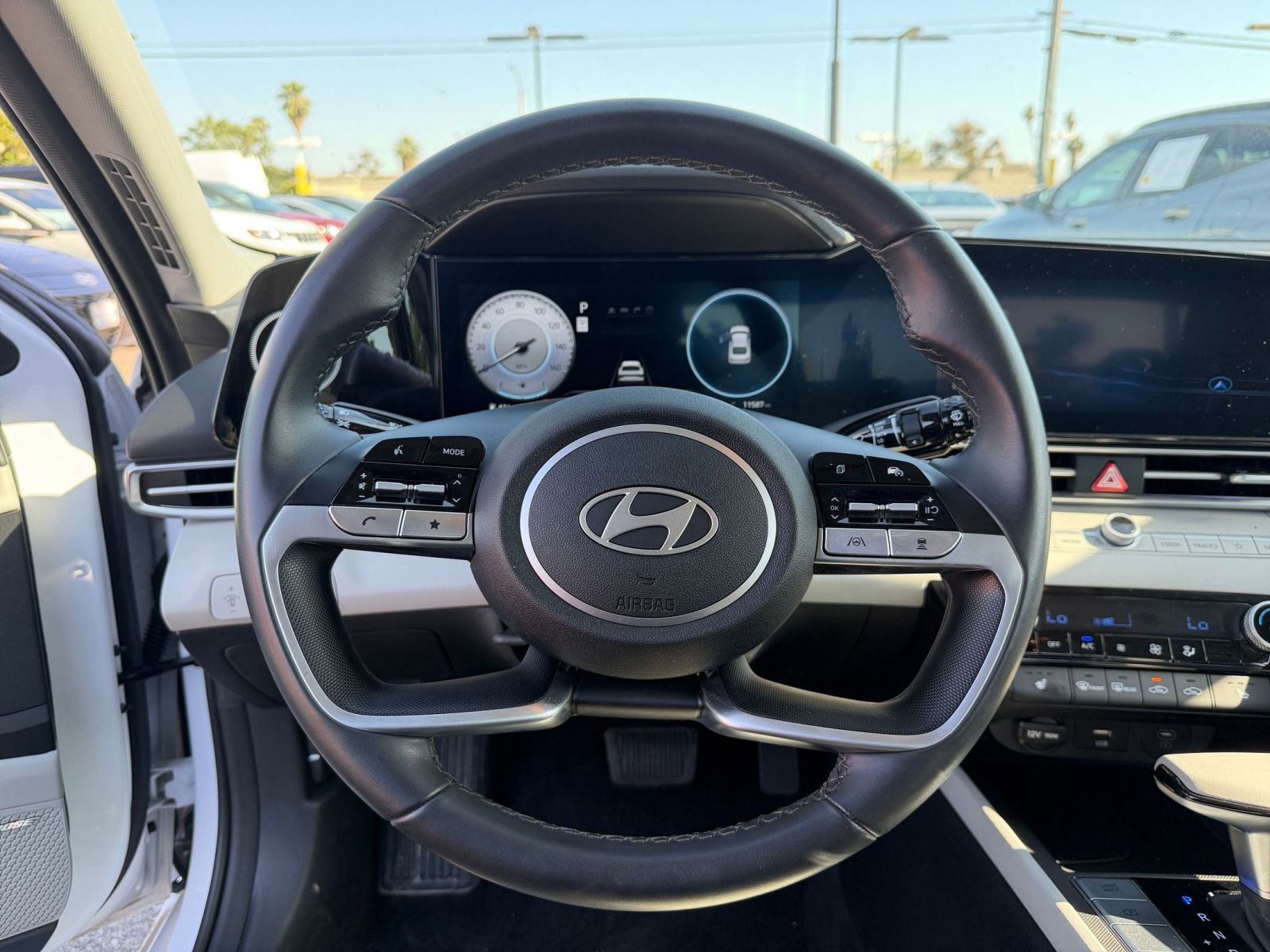 Thumbnail: 2025 Hyundai Elantra - 28