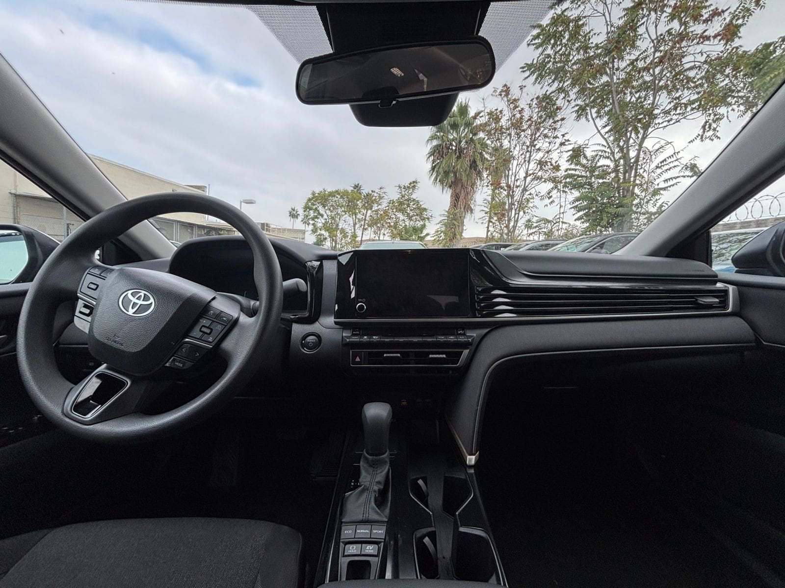 Thumbnail: 2025 Toyota Camry - 33