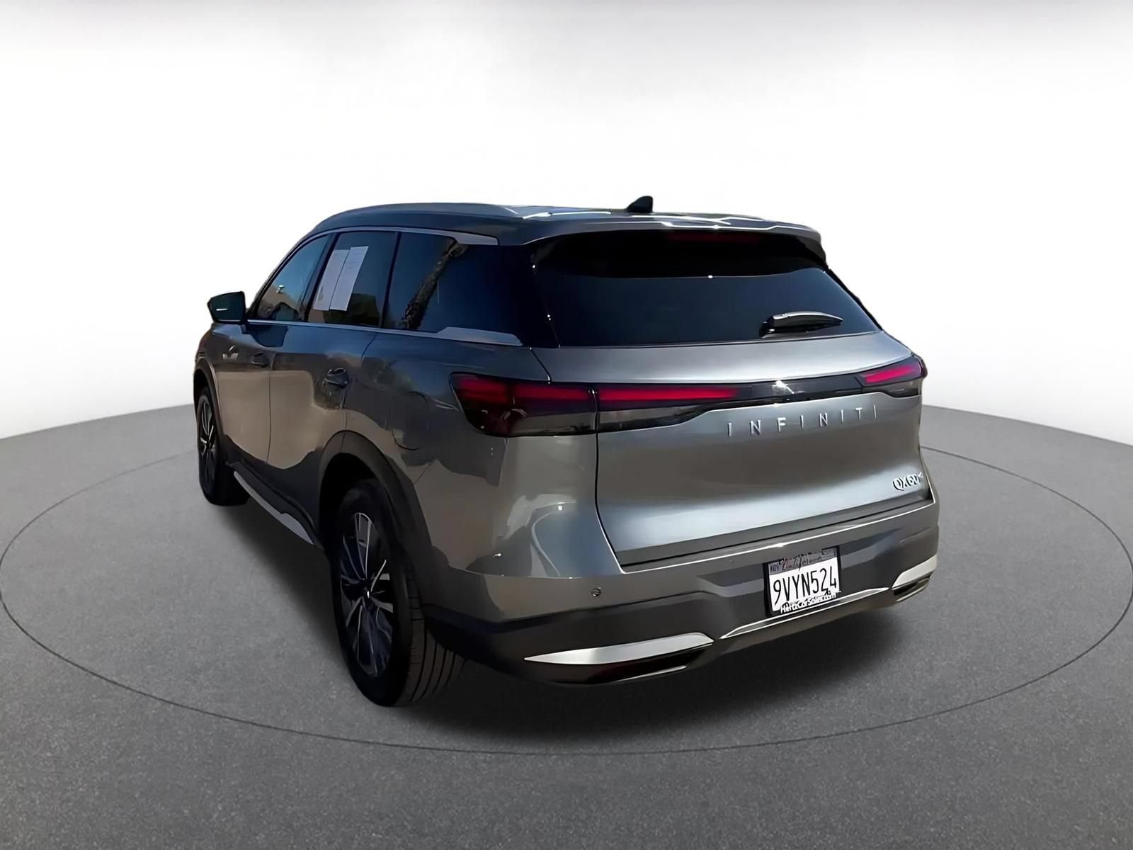 Thumbnail: 2026 INFINITI QX60 - 11